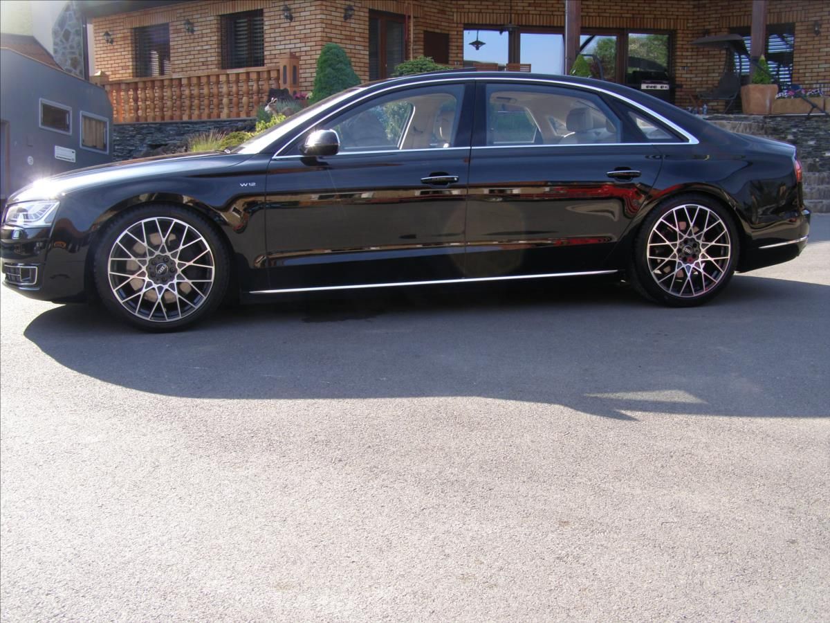 Audi A8, 6,3 L W12  FSI quattro Tiptron - fotka 2