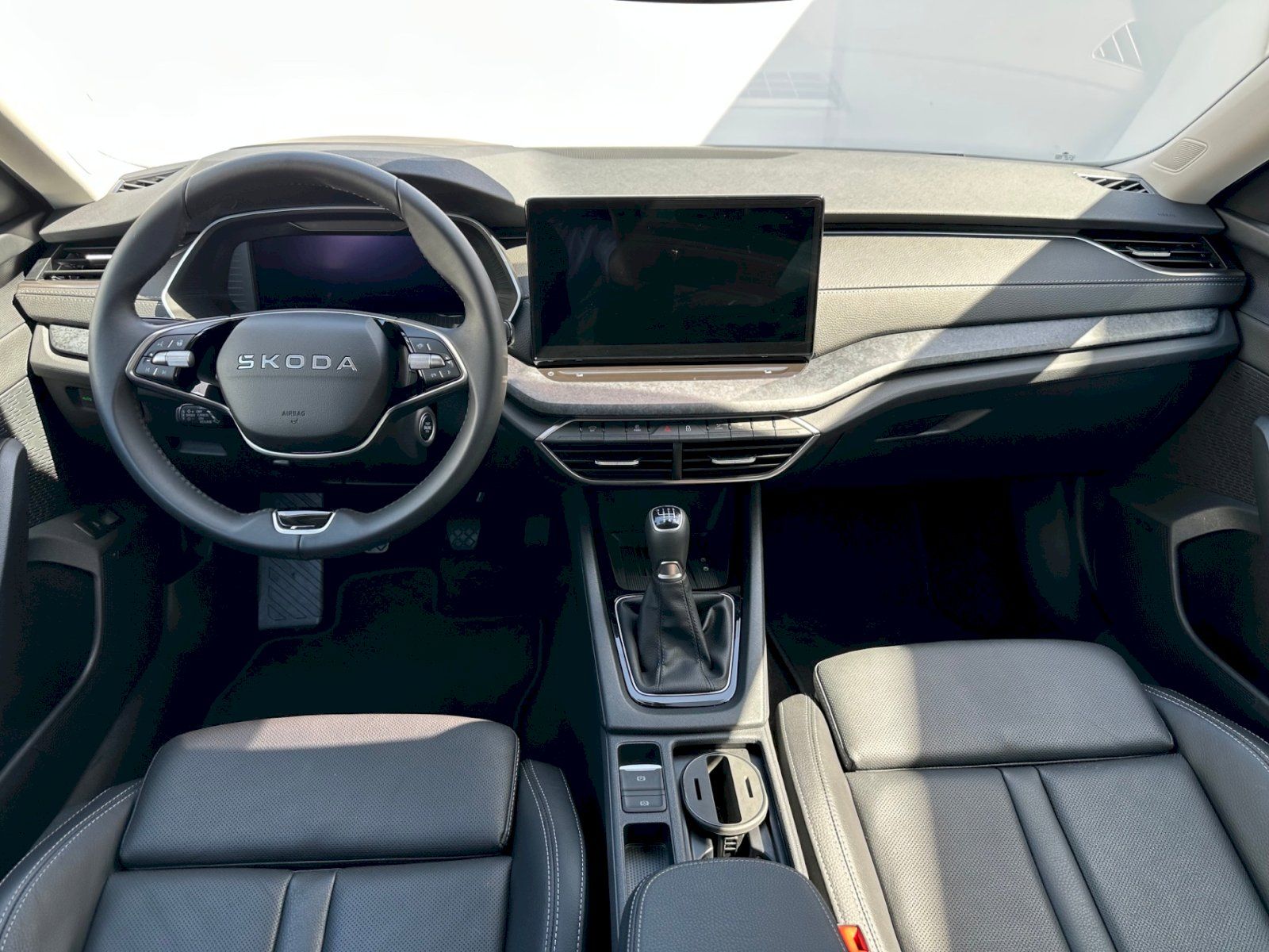 Škoda Octavia, Combi 1,5 TSI / 110 KW / Exclu - fotka 5