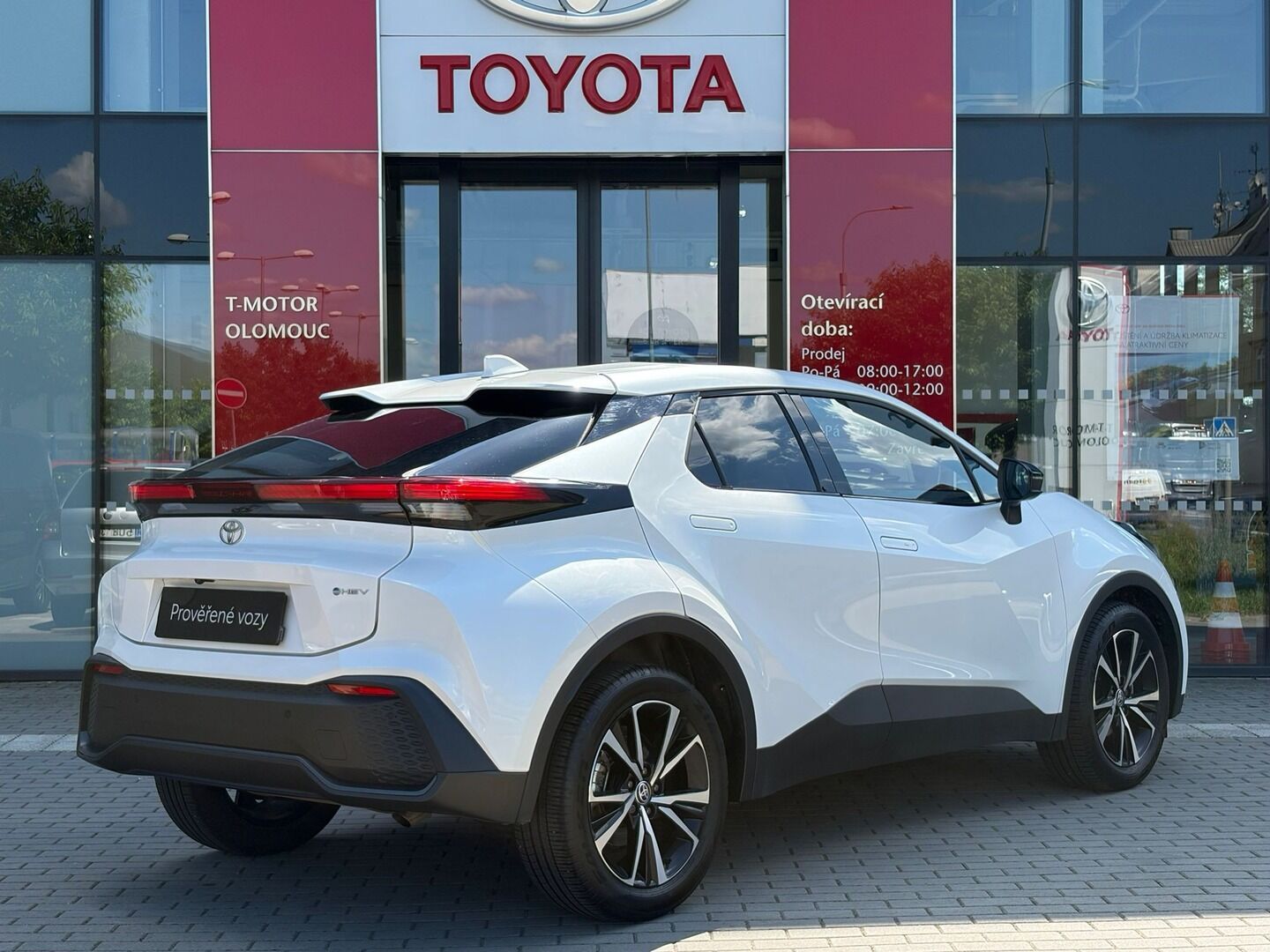 Toyota C-HR, 1.8 Style - fotka 3