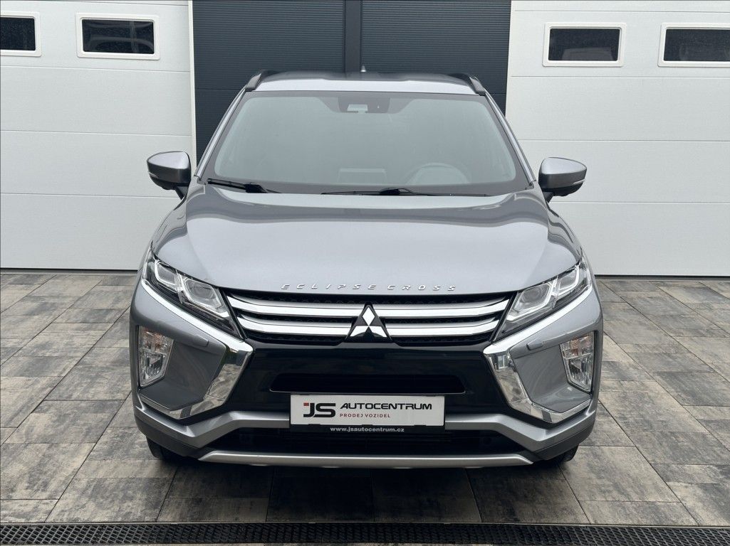 Mitsubishi Eclipse Cross, 2,2 DI-D 148PS Spirit+ A/T 4x4 - fotka 3