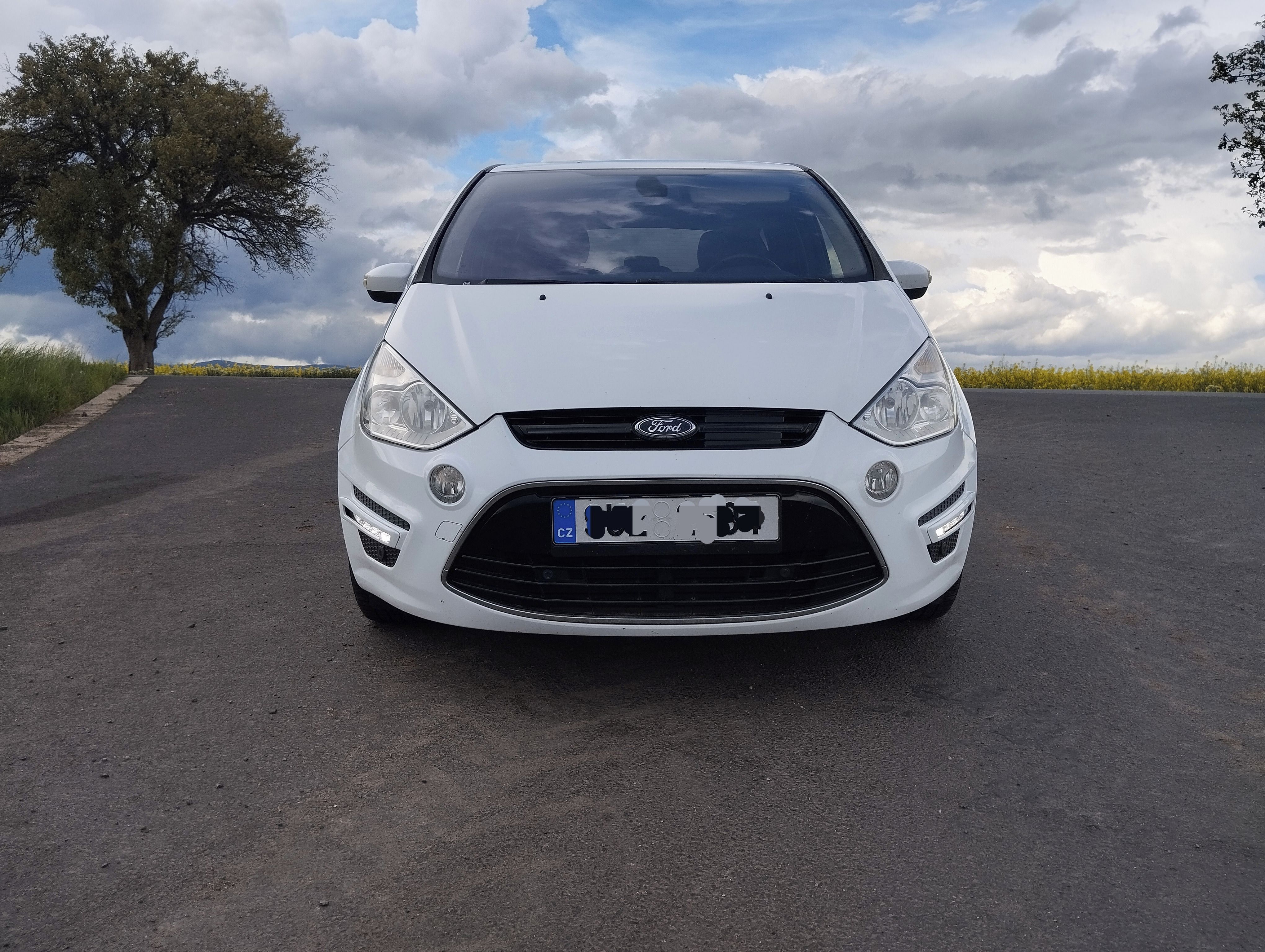 Ford S-MAX, 2,0 TDCi TITANIUM - fotka 2