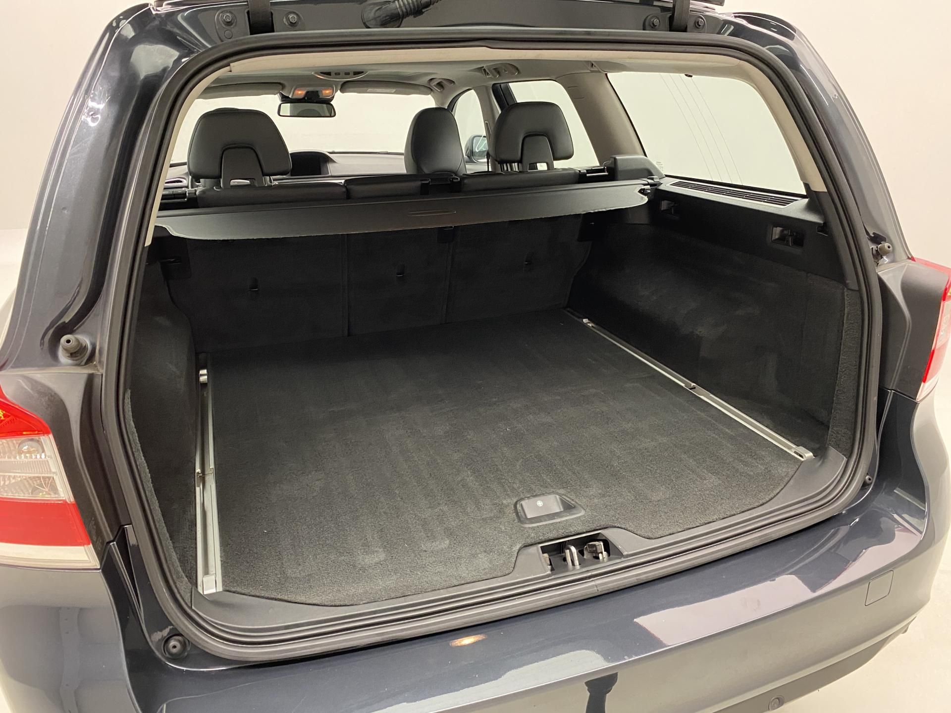 Volvo V70, D3 MOMENTUM AUT - fotka 6