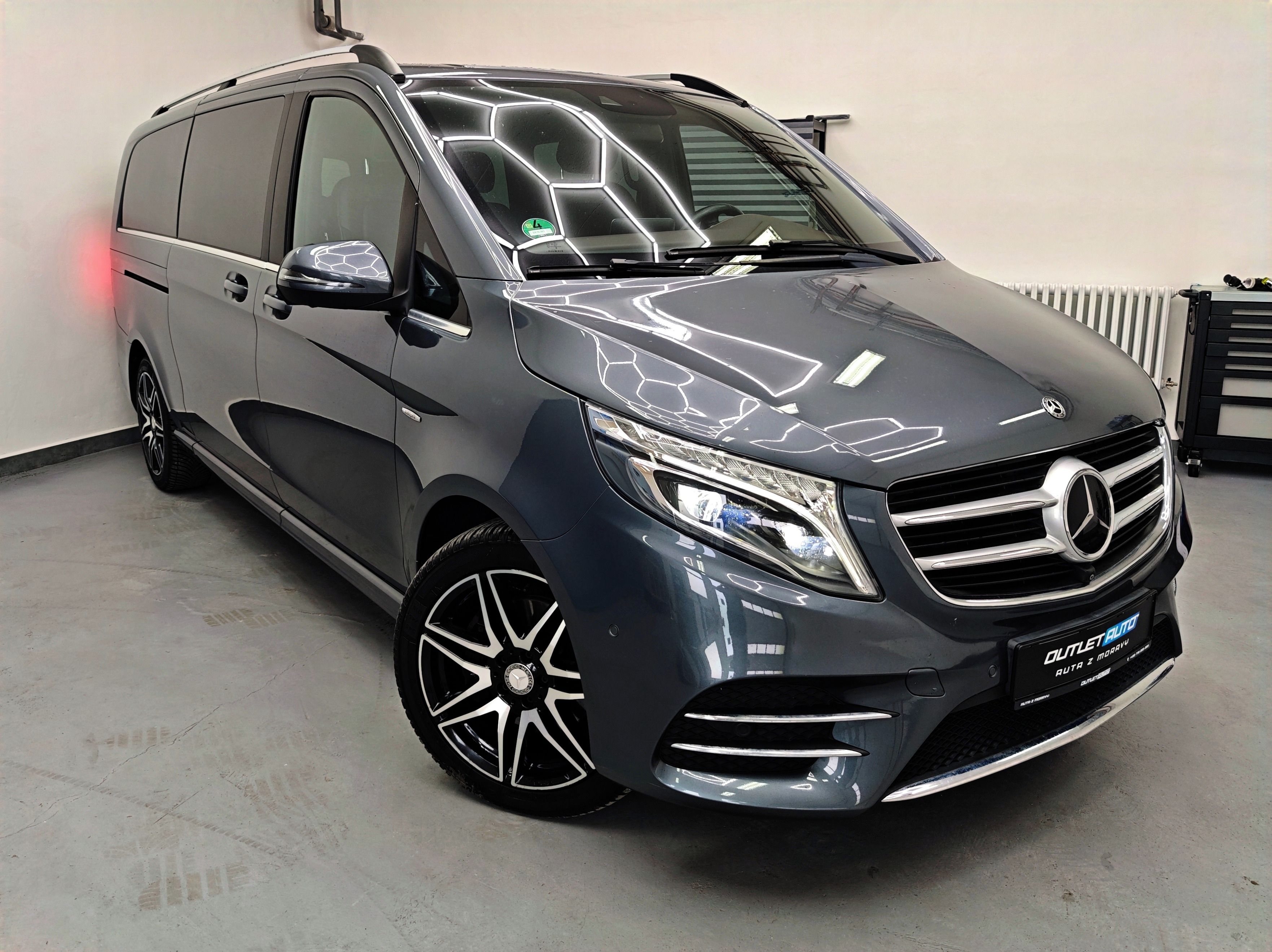 Mercedes-Benz Třídy V, 250d 4MATIC,XL,AMG, AVANTGARDE - fotka 2