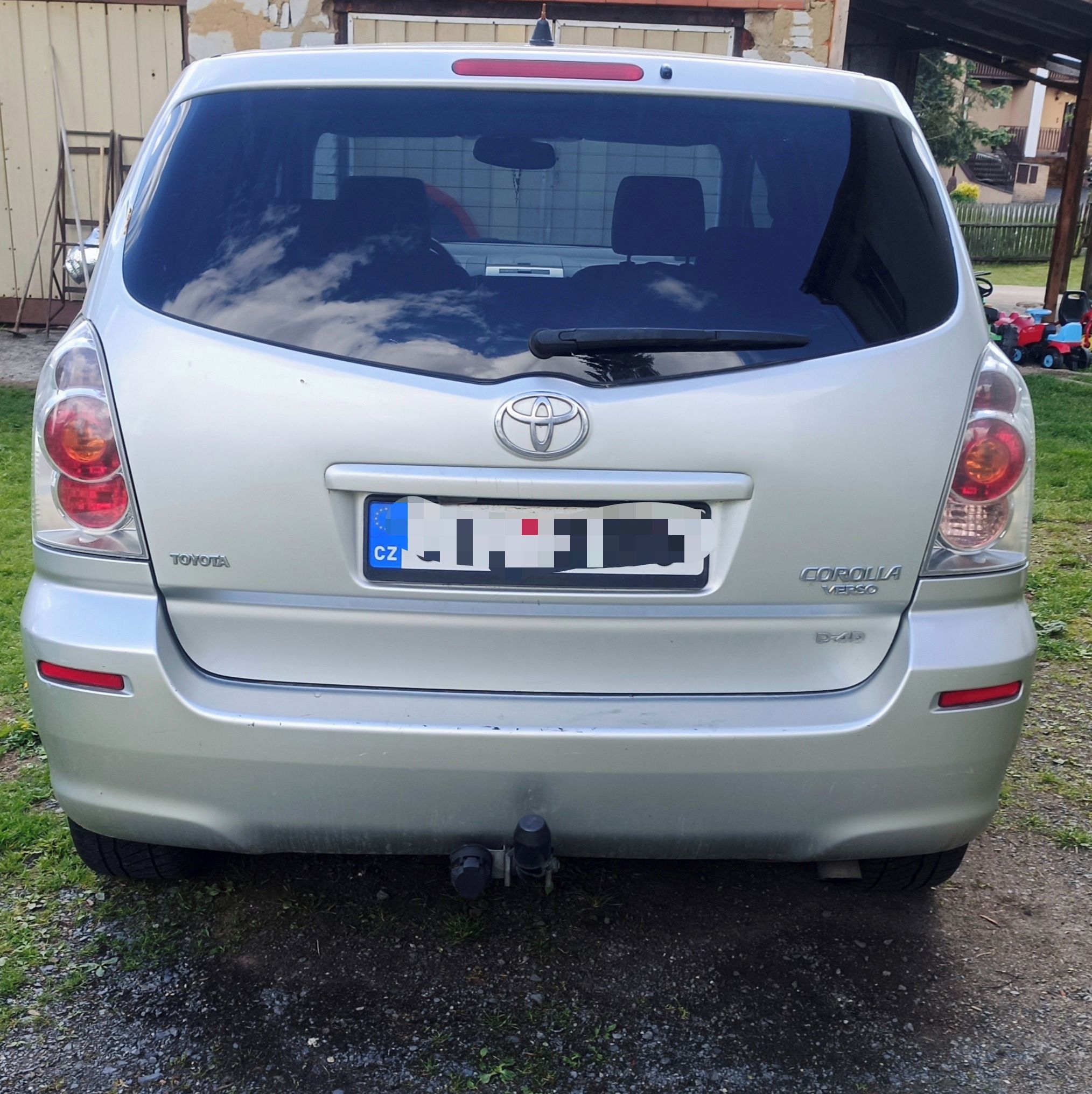 Toyota Corolla Verso, Toyota Verso 2,2 D-4D - fotka 2