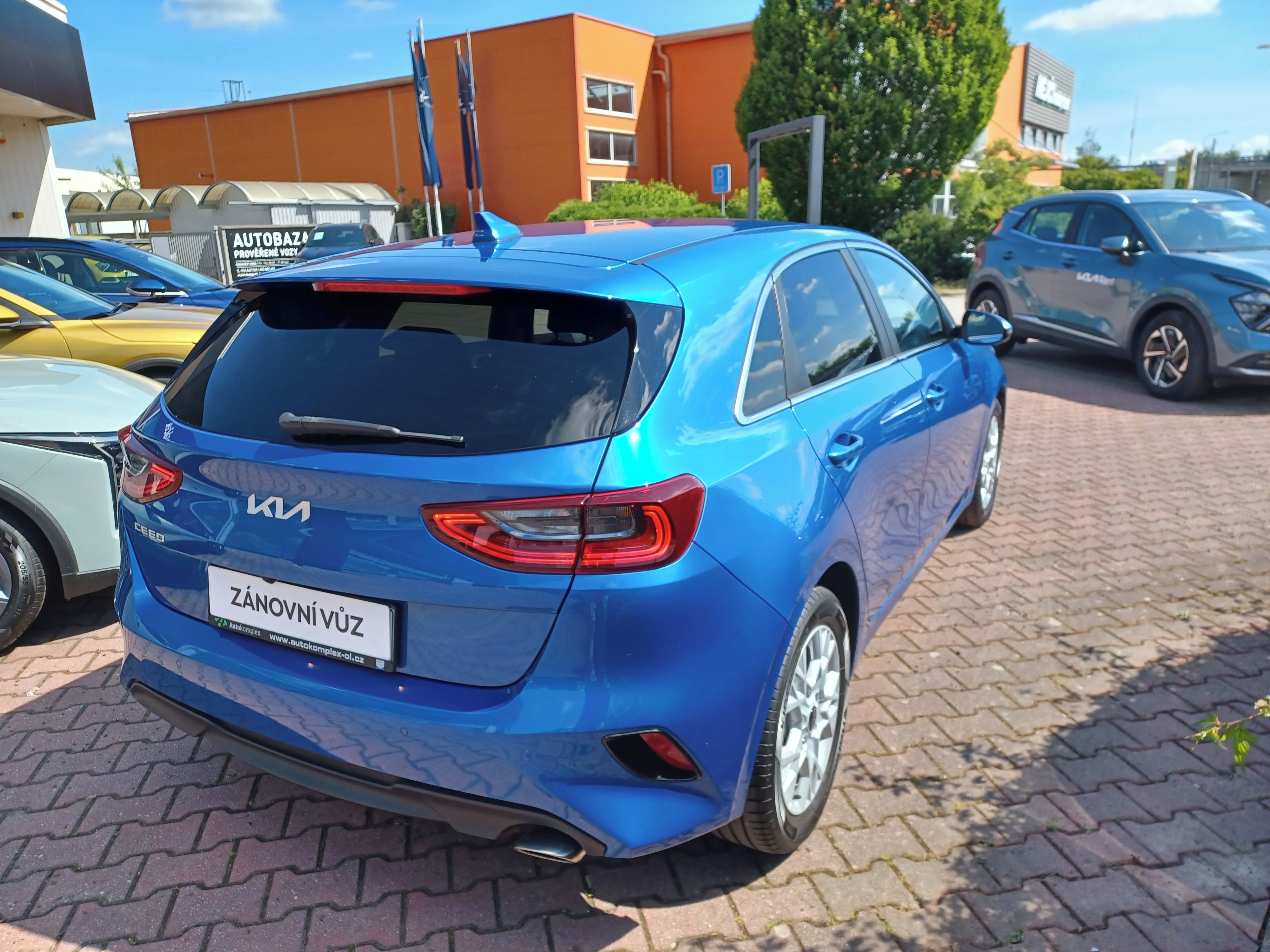 Kia Cee´d, 1.5 T-GDi 118 kW 7DCT TOP - fotka 4