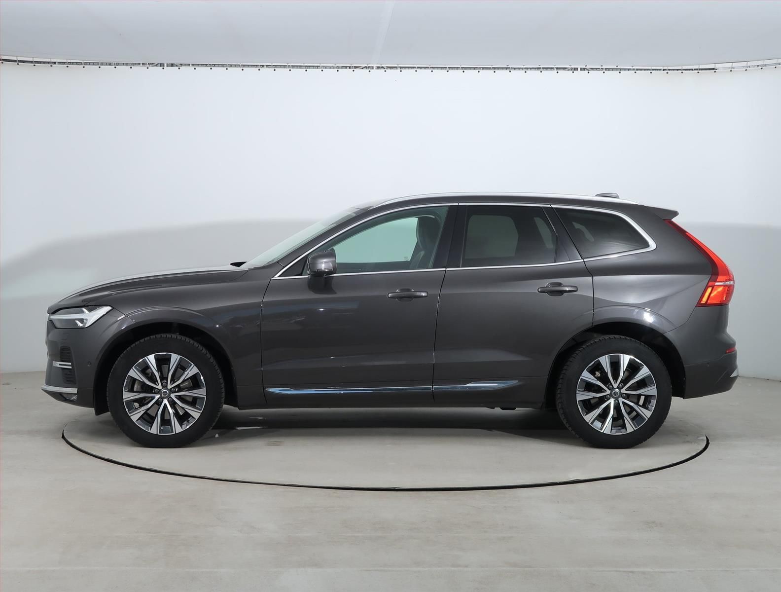 Volvo XC60, B5 AWD, Inscription, 4X4 - fotka 3