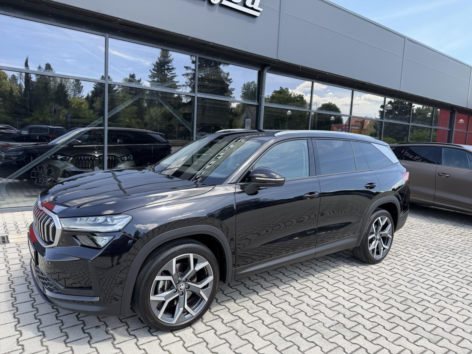 Škoda Kodiaq, 2.0TDI 142kW 4x4 MAX. VÝBAVA!! - fotka 3