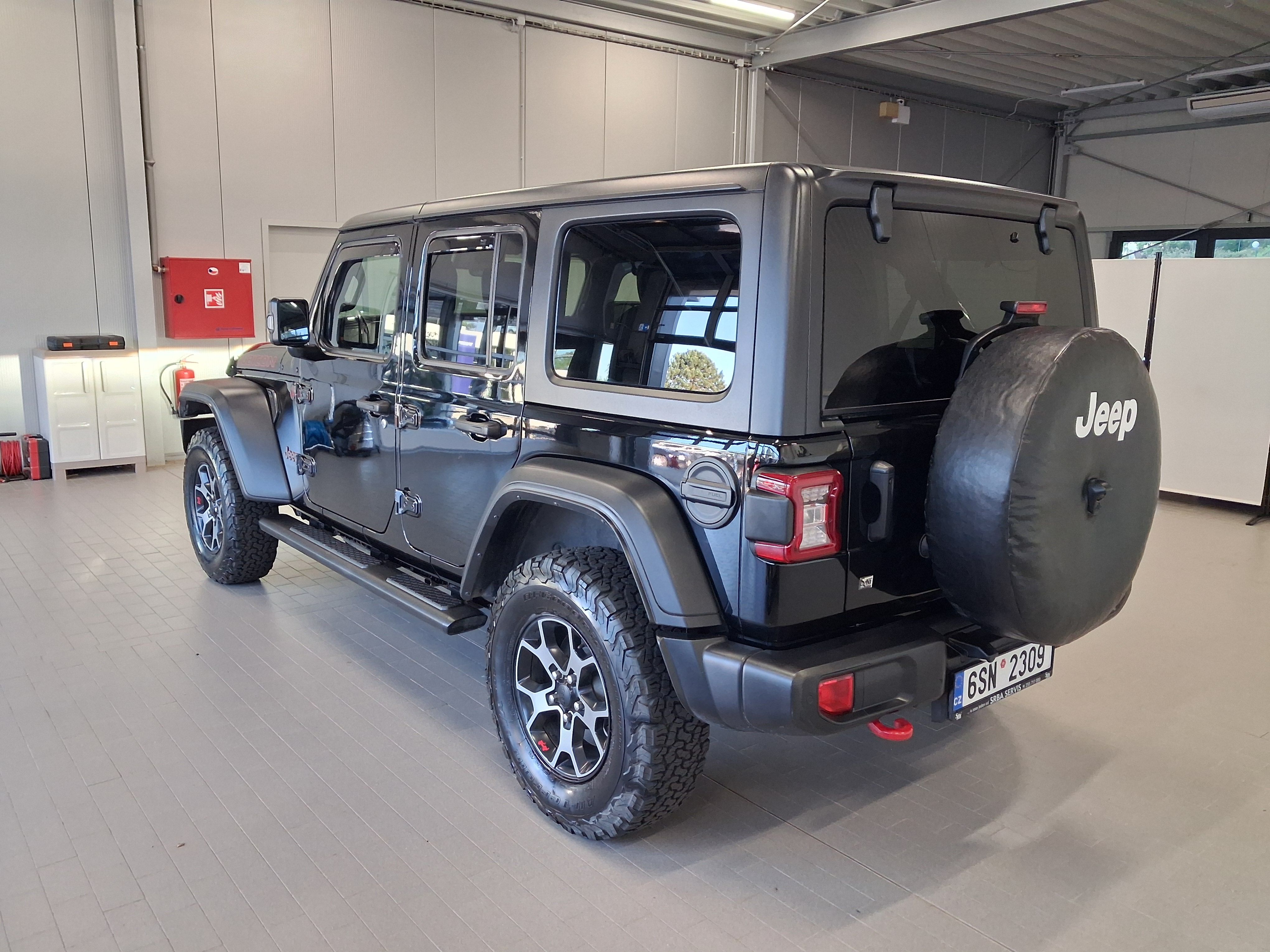 Jeep Wrangler, Rubicon 2.0 Turbo 4WD - fotka 3