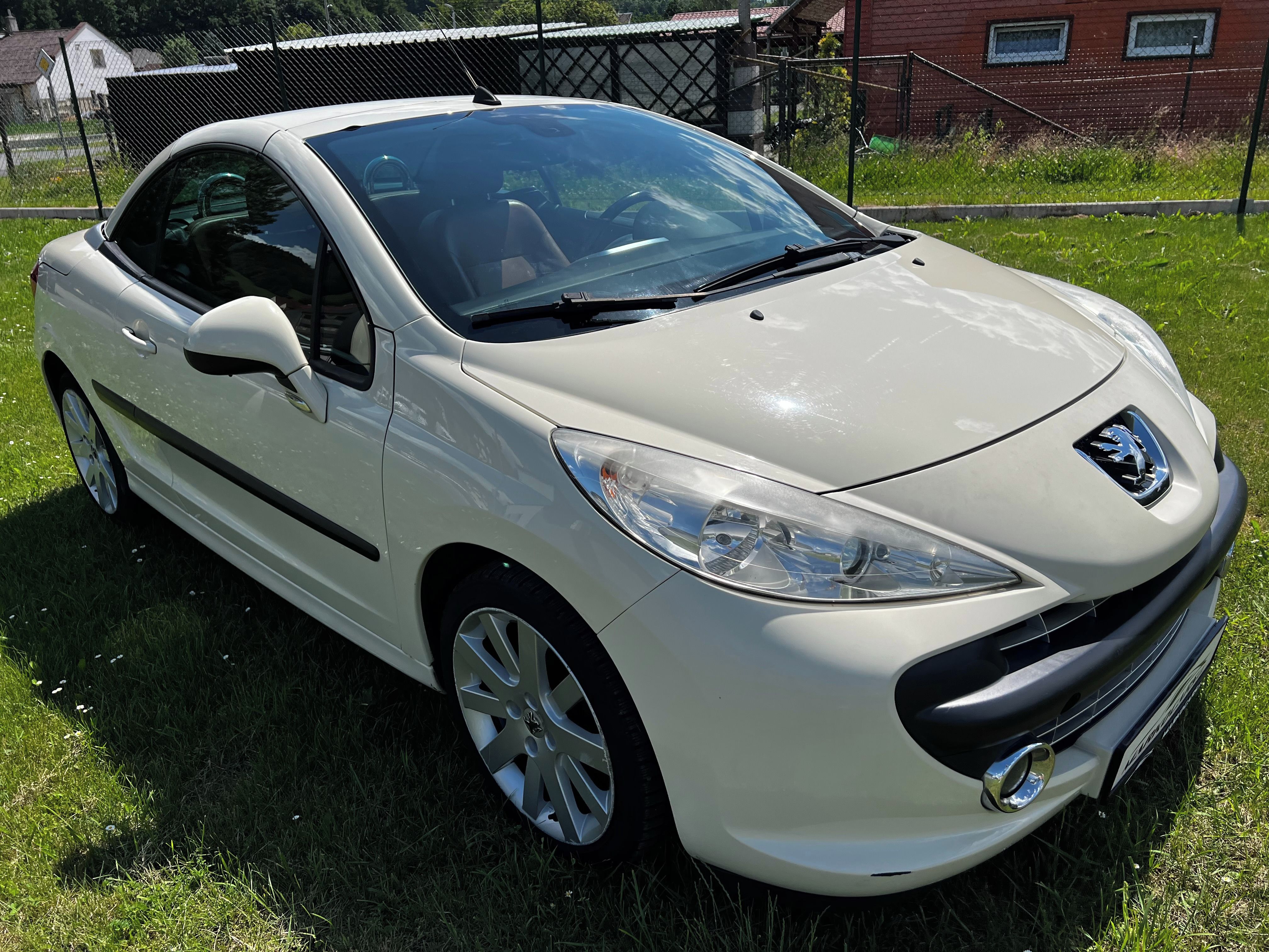 Peugeot 207, CC PLATINUM 120 KŮŽE - fotka 3