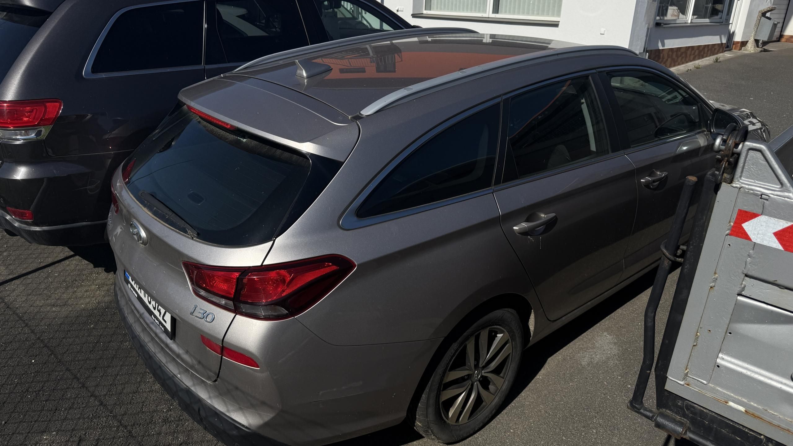 Hyundai i30, 1.6 CRDI 85KW AUT. MOTOR K.O - fotka 4