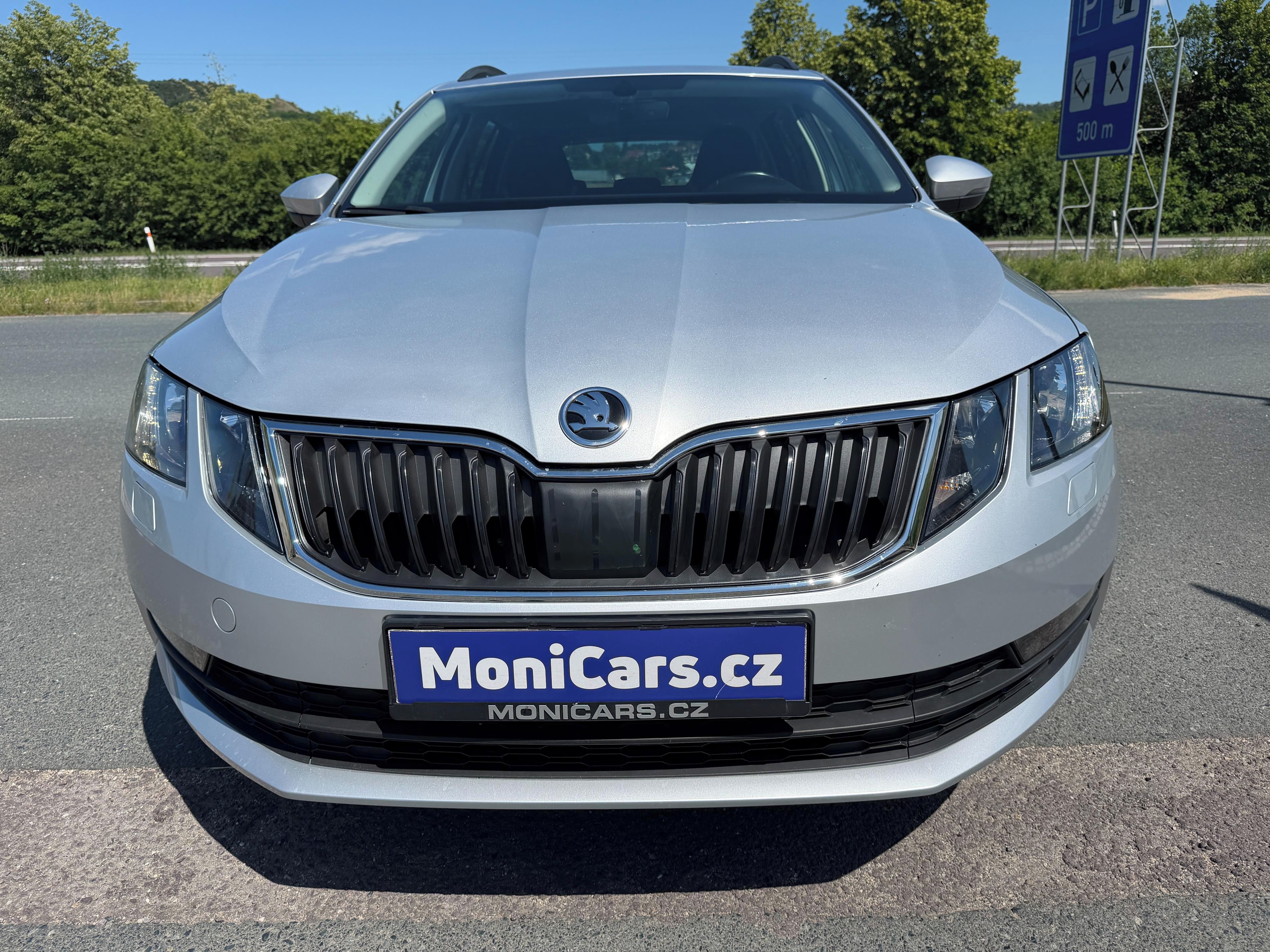 Škoda Octavia, 1.6 TDi 85kW VÝBAVA - fotka 2