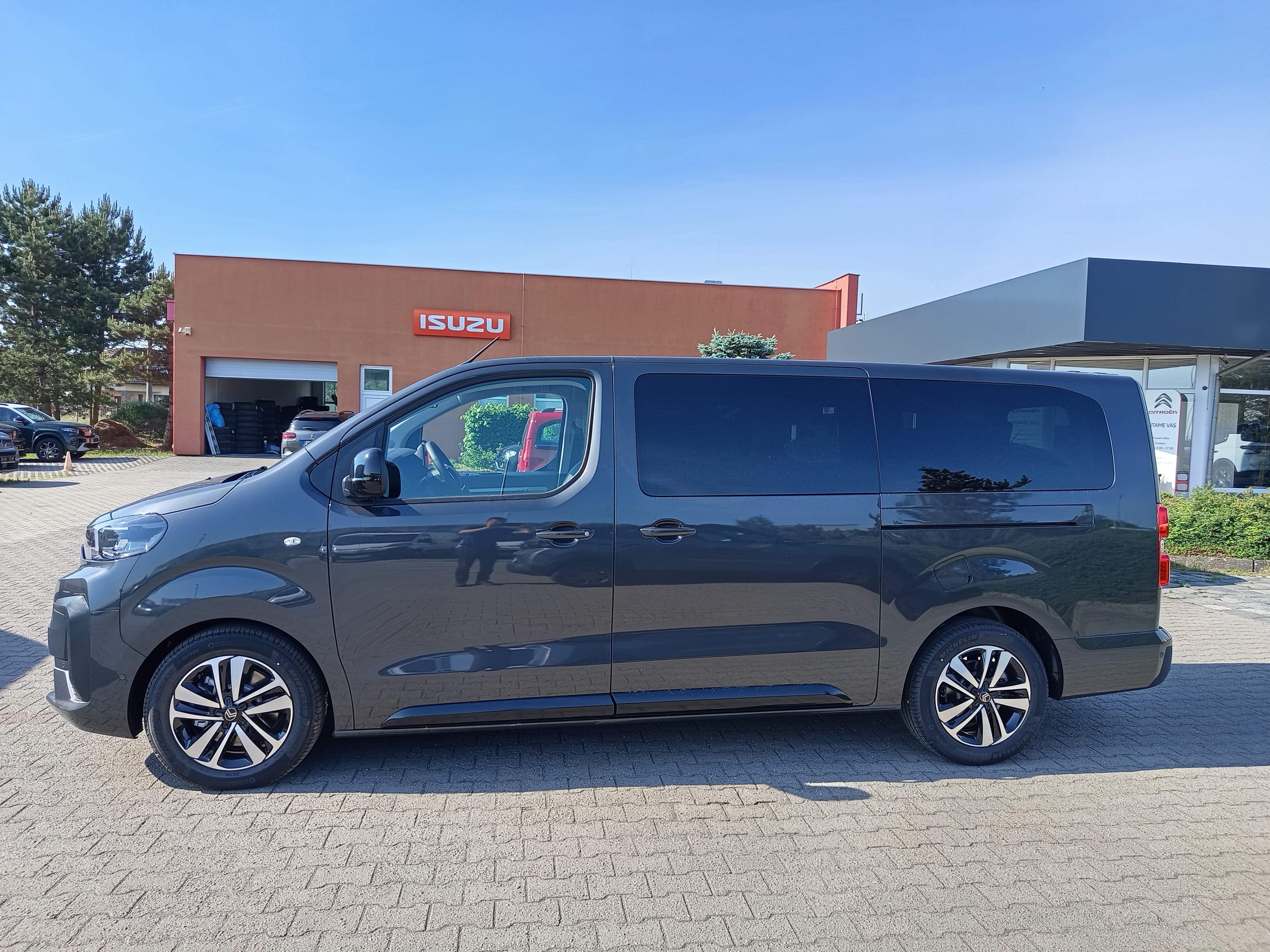 Citroën SpaceTourer, Shine XL 2.2Hdi EAT8 180k - fotka 2