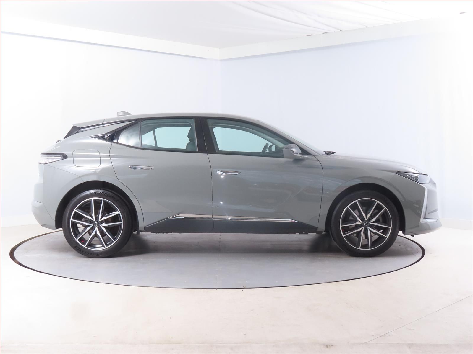 DS 4, 1.6 PureTech, Performance Line - fotka 6