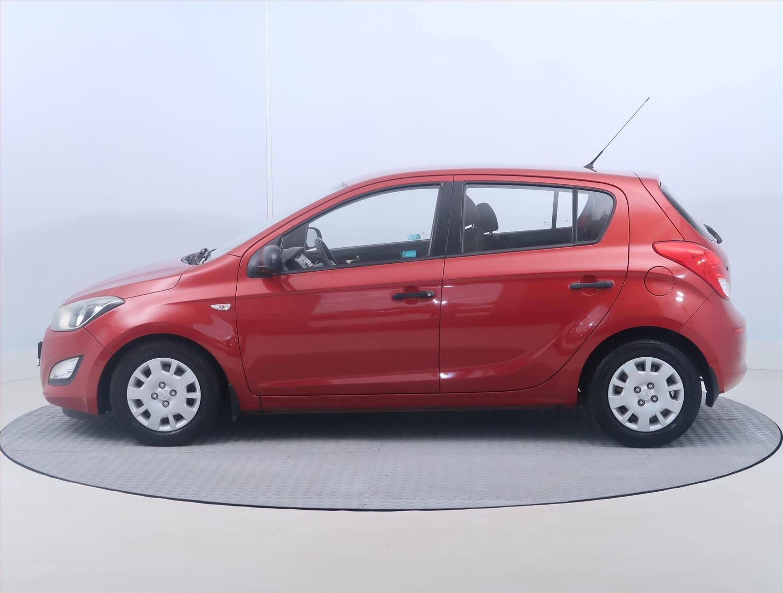 Hyundai i20, 1.2, Serv.kniha, Klima - fotka 3