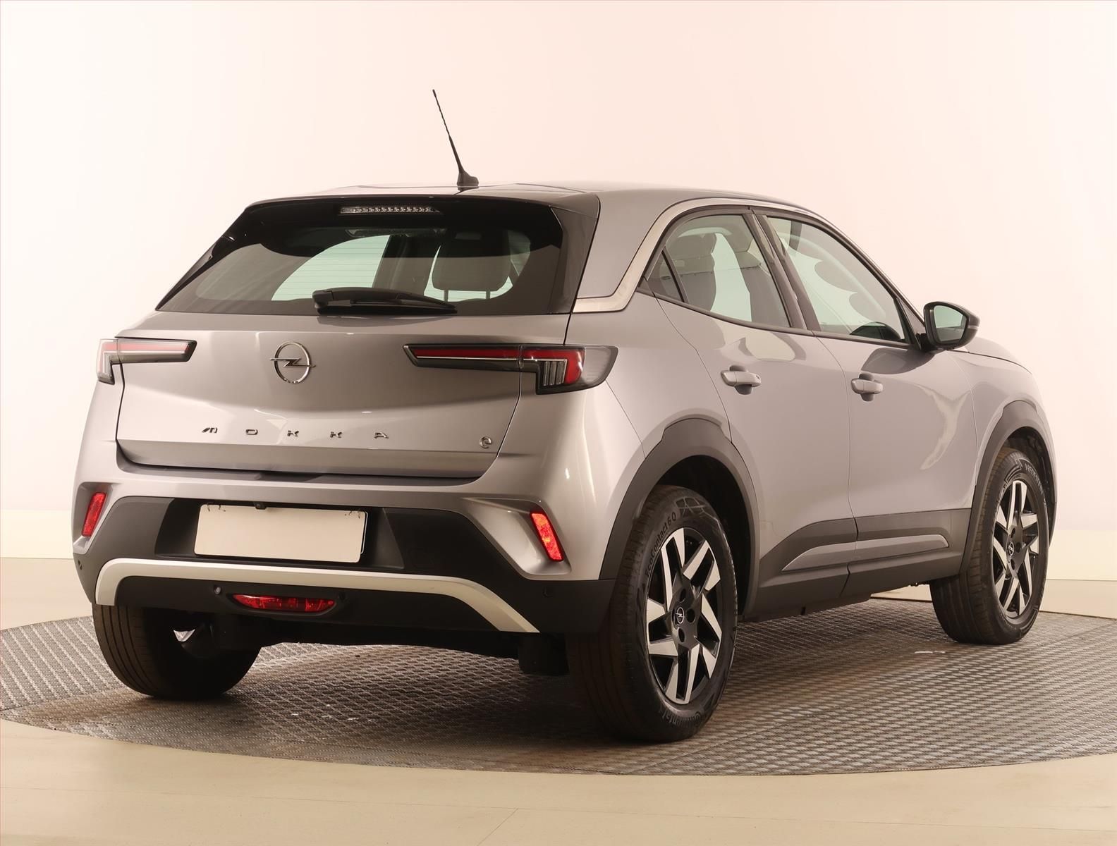 Opel Mokka, Electric 50 kWh, SoH 100% - fotka 5