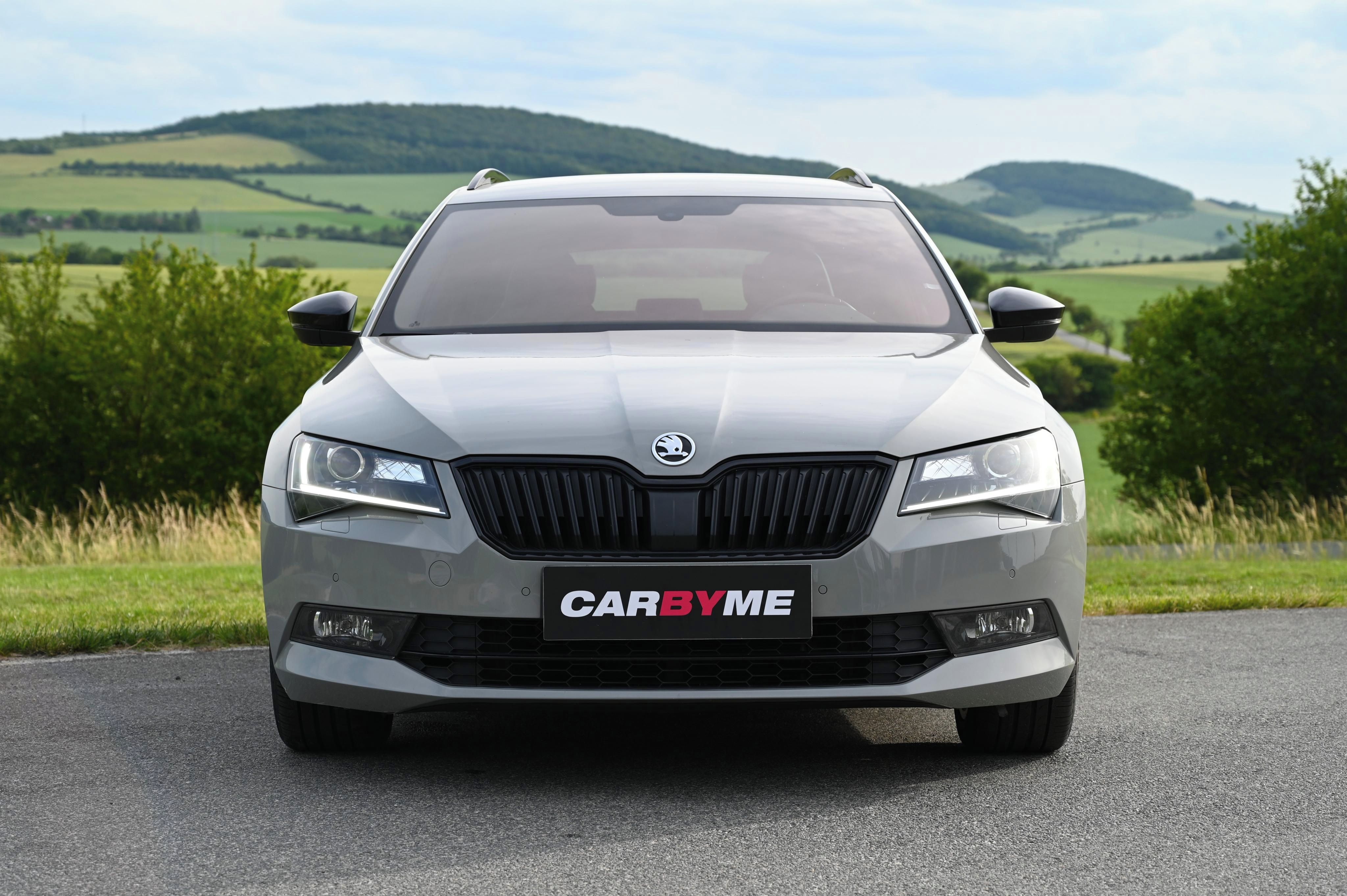 Škoda Superb, 2.0 TDI 4x4 SportLine/ACC/ČR - fotka 2