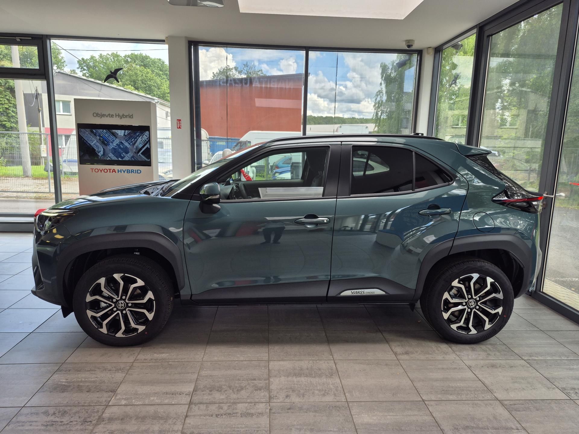 Toyota Yaris Cross, Style 1.5 Hybrid 115 (115 k) - fotka 4