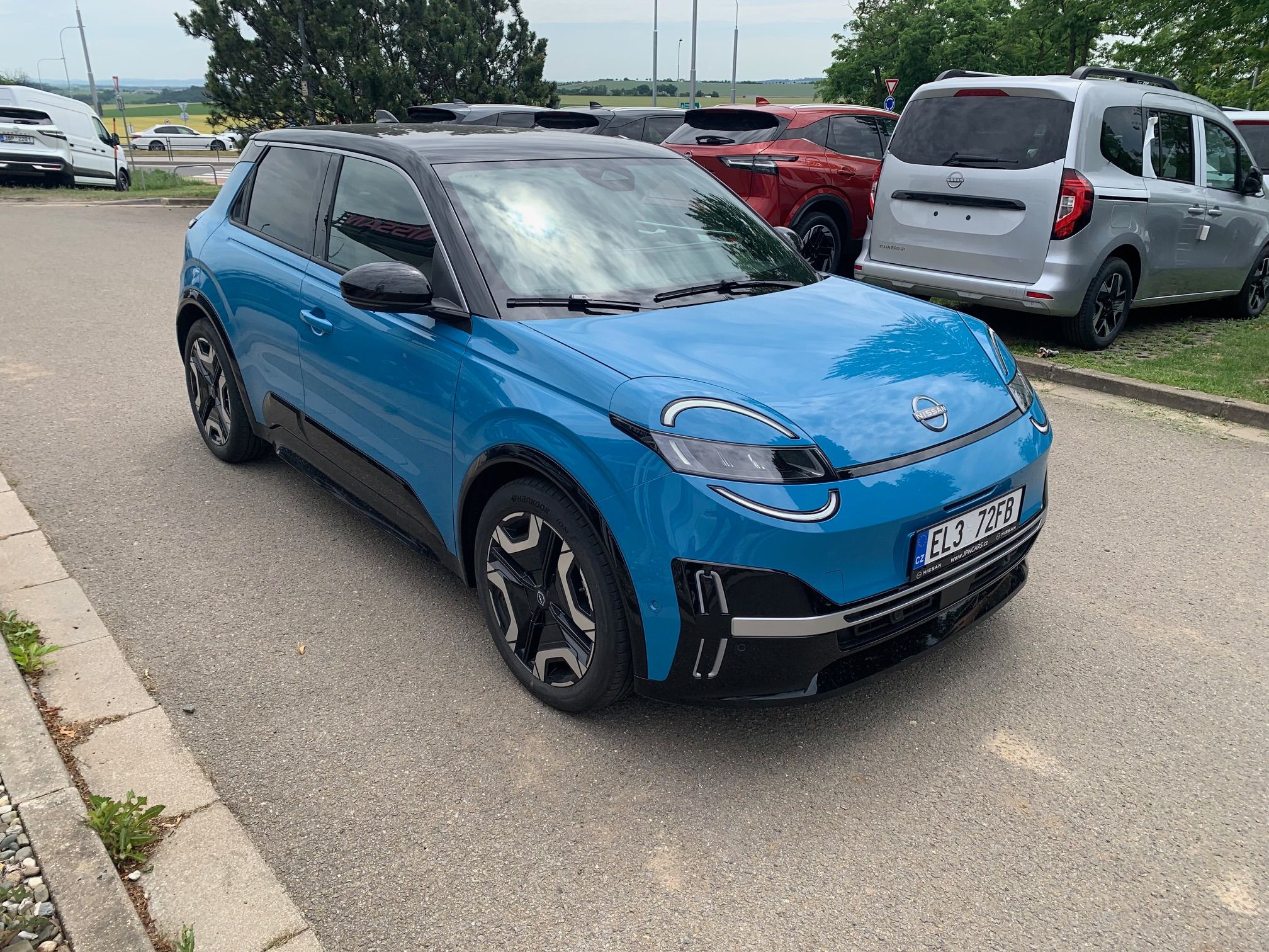 Nissan Micra, EVOLVE 52kWh + Two-tone - fotka 3