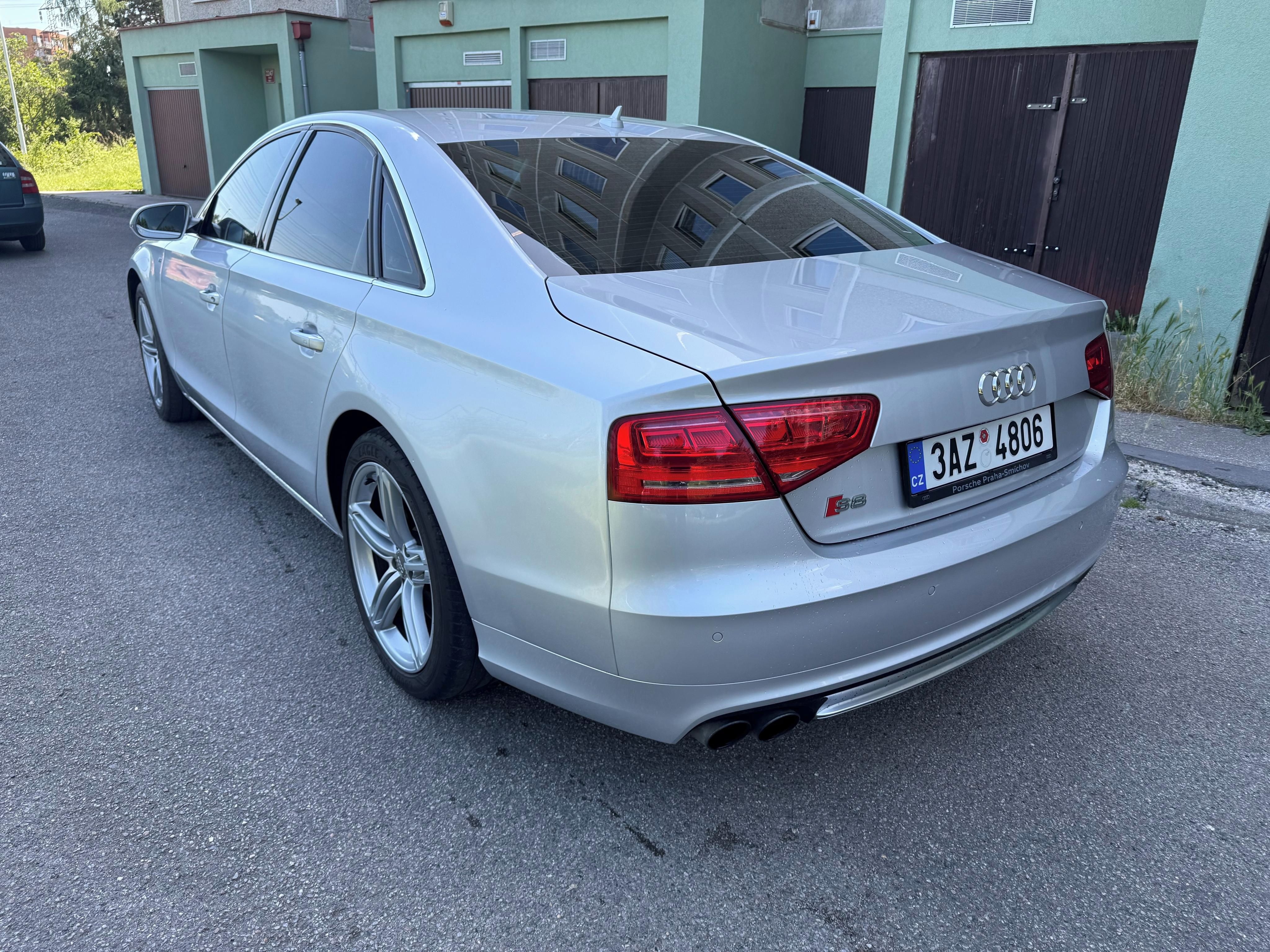 Audi A8, Audi A8 4,2 FSI - fotka 3