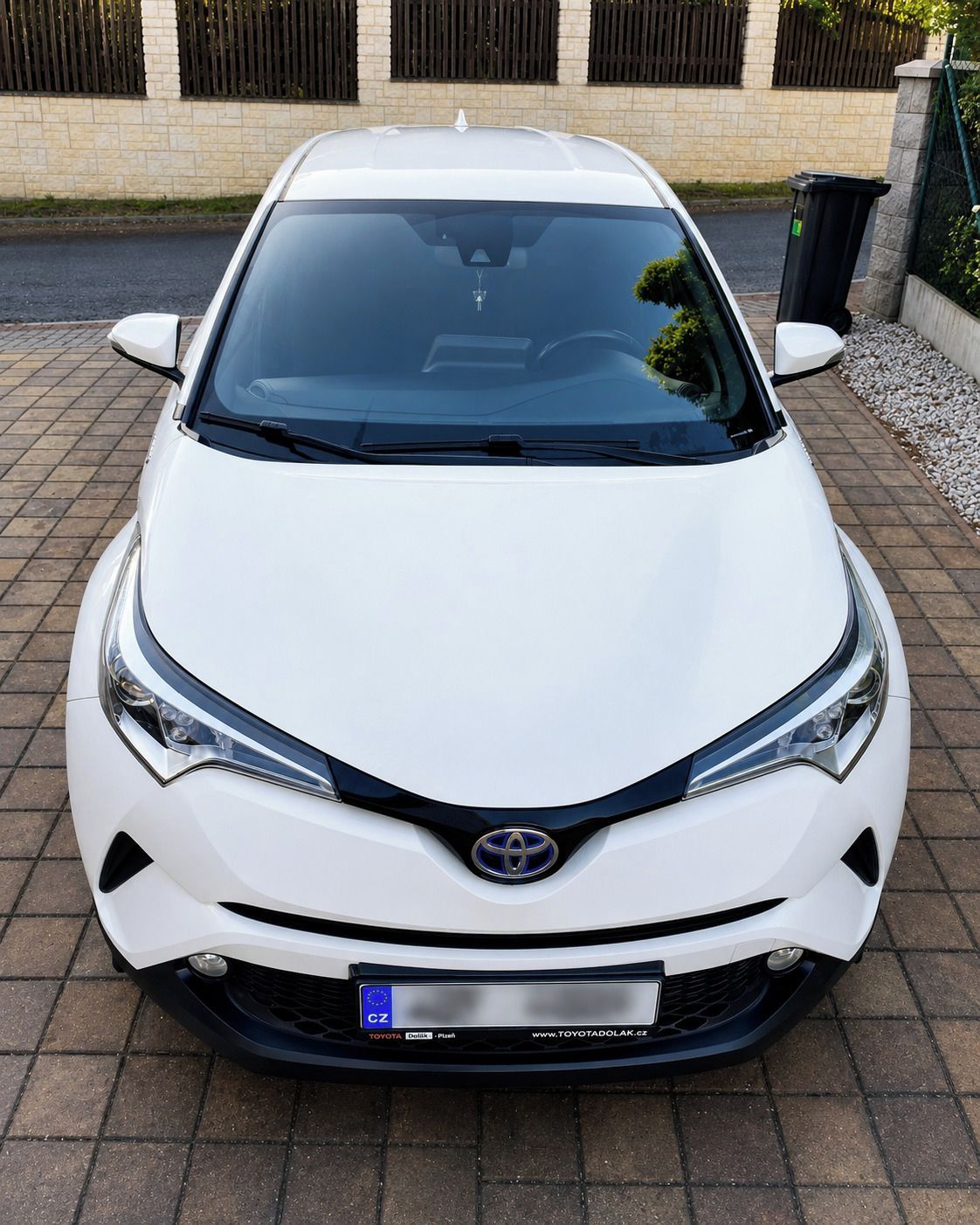 Toyota C-HR, TOYOTA C-HR 1.8 Hybrid, 1m, ČR - fotka 4