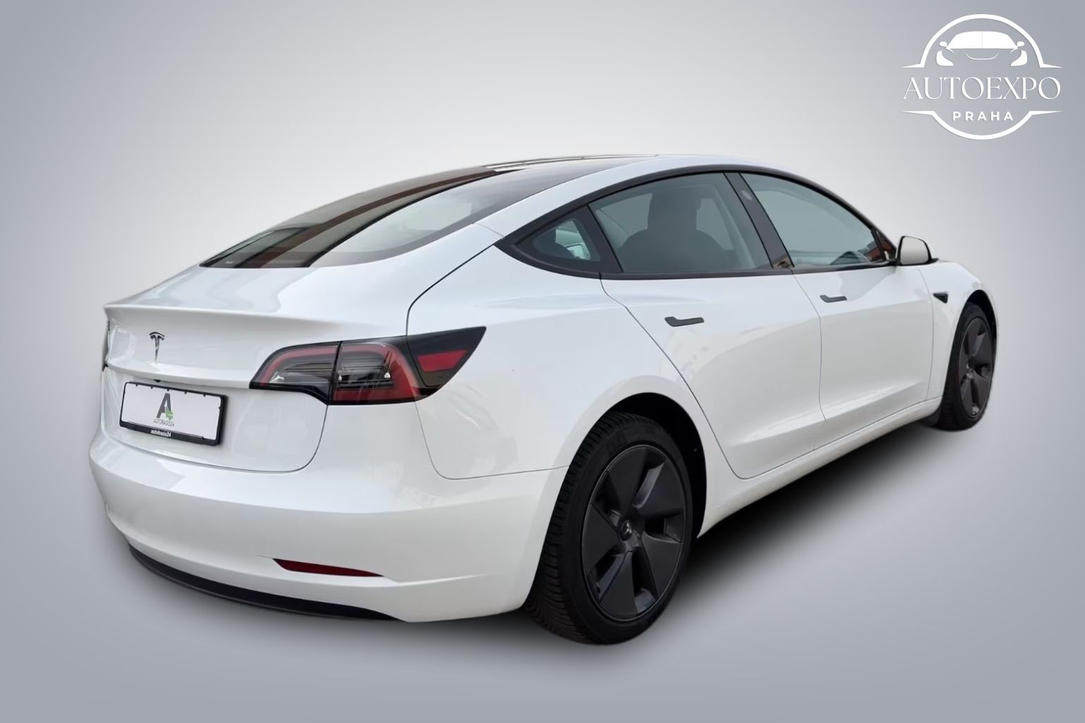Tesla Model 3, Basis RWD - fotka 4
