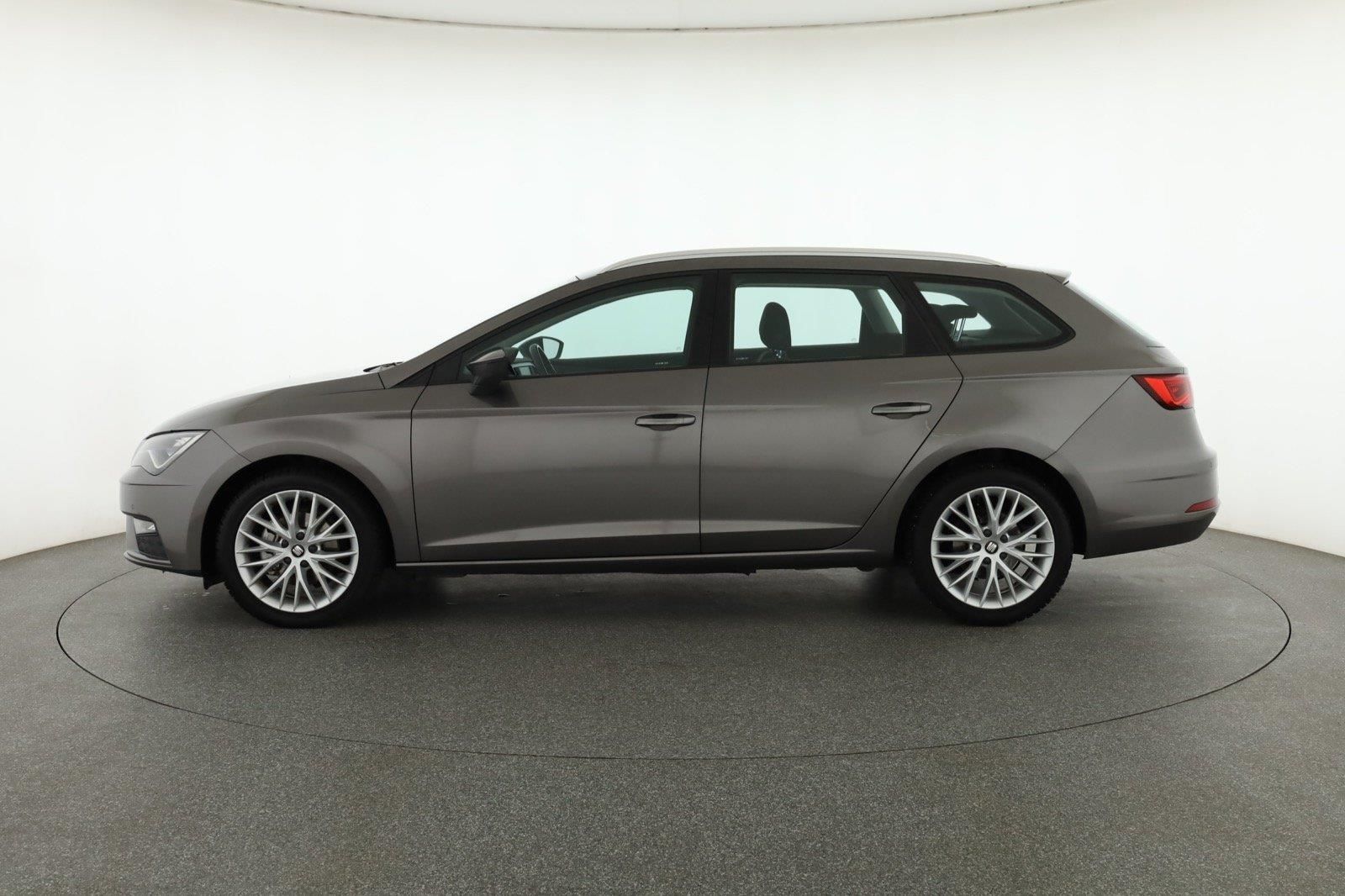 Seat Leon, 1.6 TDI, Comfort, Automat - fotka 3