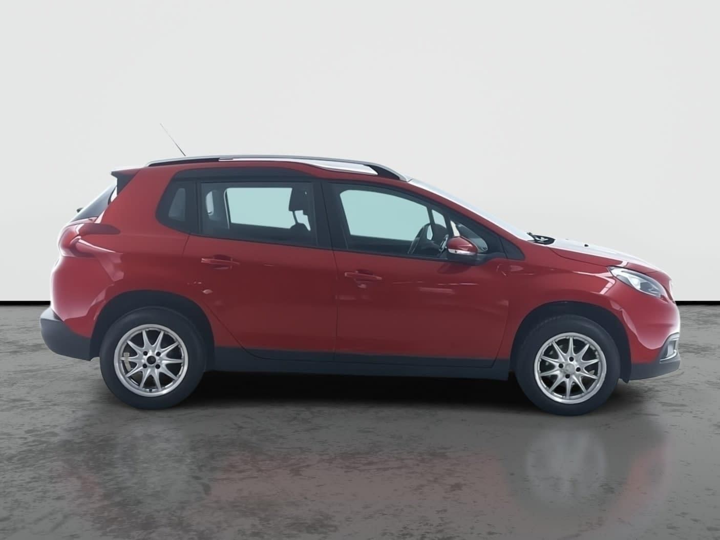 Peugeot 2008, 1.2 PureTech - fotka 5