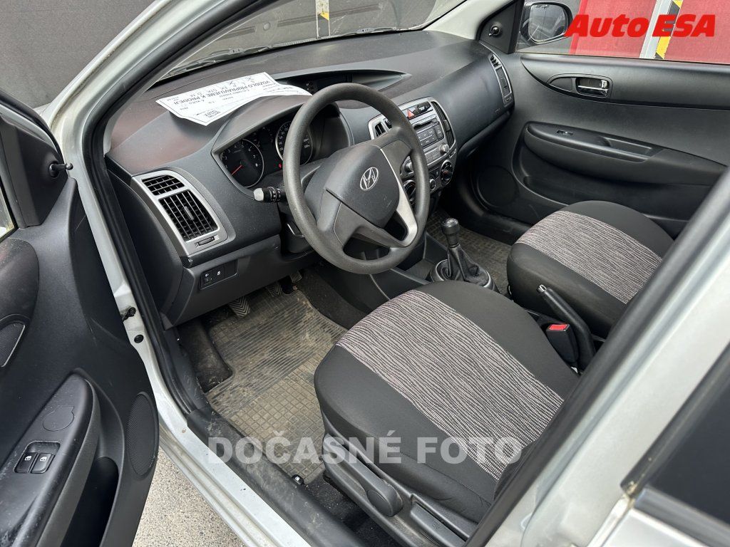 Hyundai i20, 1.2i,ČR - fotka 3