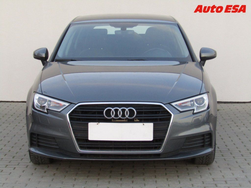 Audi A3, 1.6 TDi,2.maj,ČR - fotka 2
