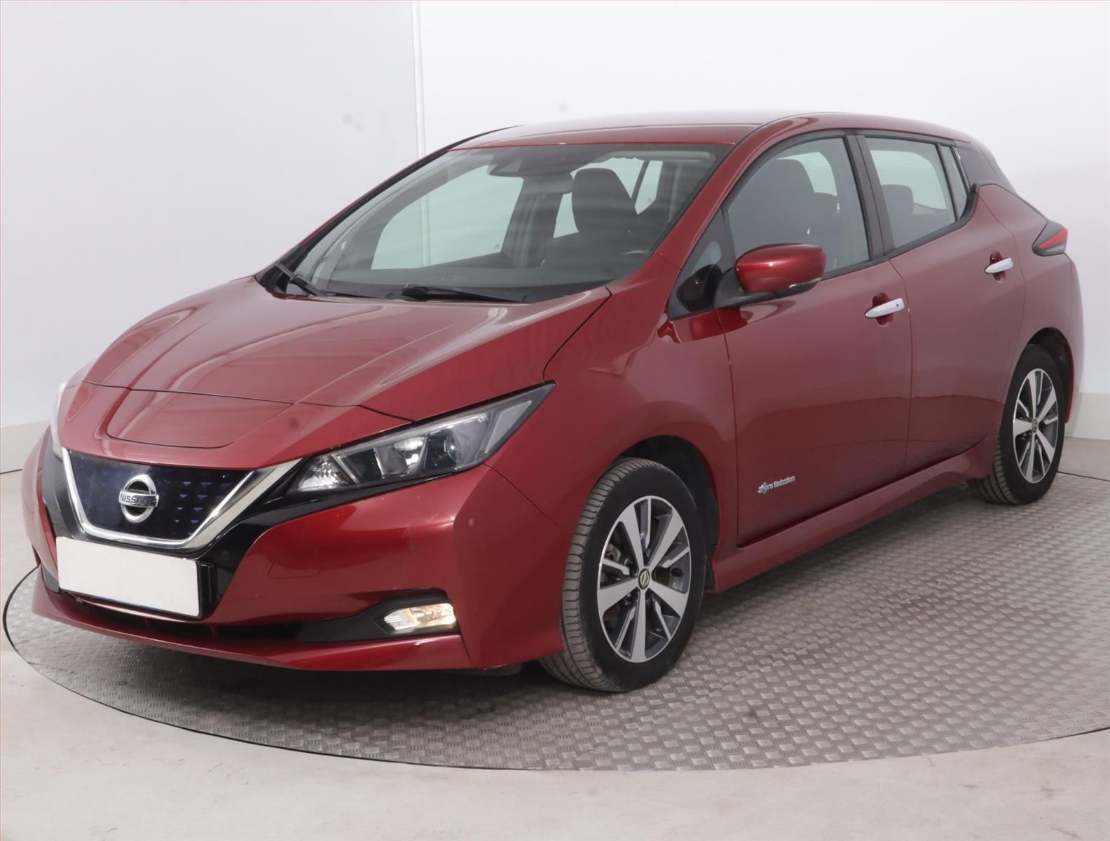 Nissan LEAF, 40 kWh, Automat, Navi - fotka 2