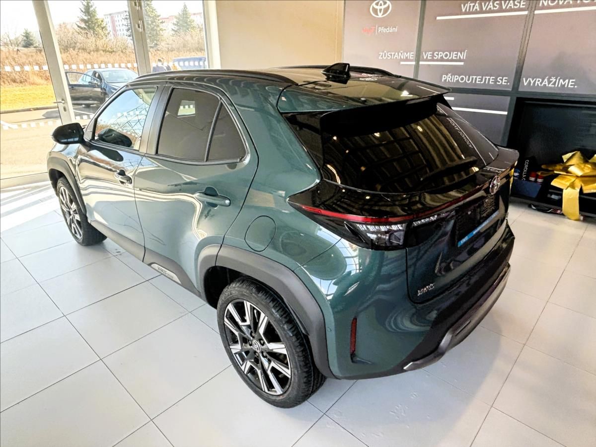 Toyota Yaris Cross, 1,5   Executive Tech HEV 130 - fotka 5