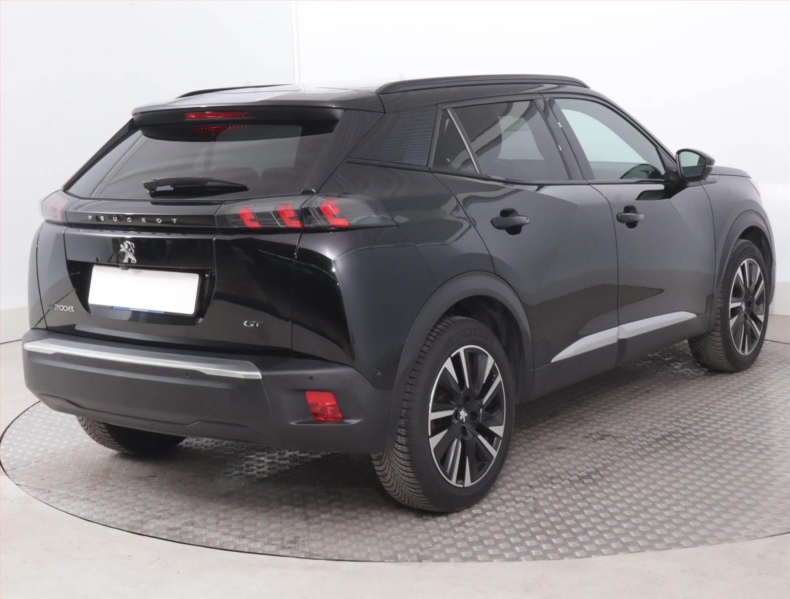 Peugeot 2008, 50 kWh, SoH 90%, GT, Automat - fotka 5