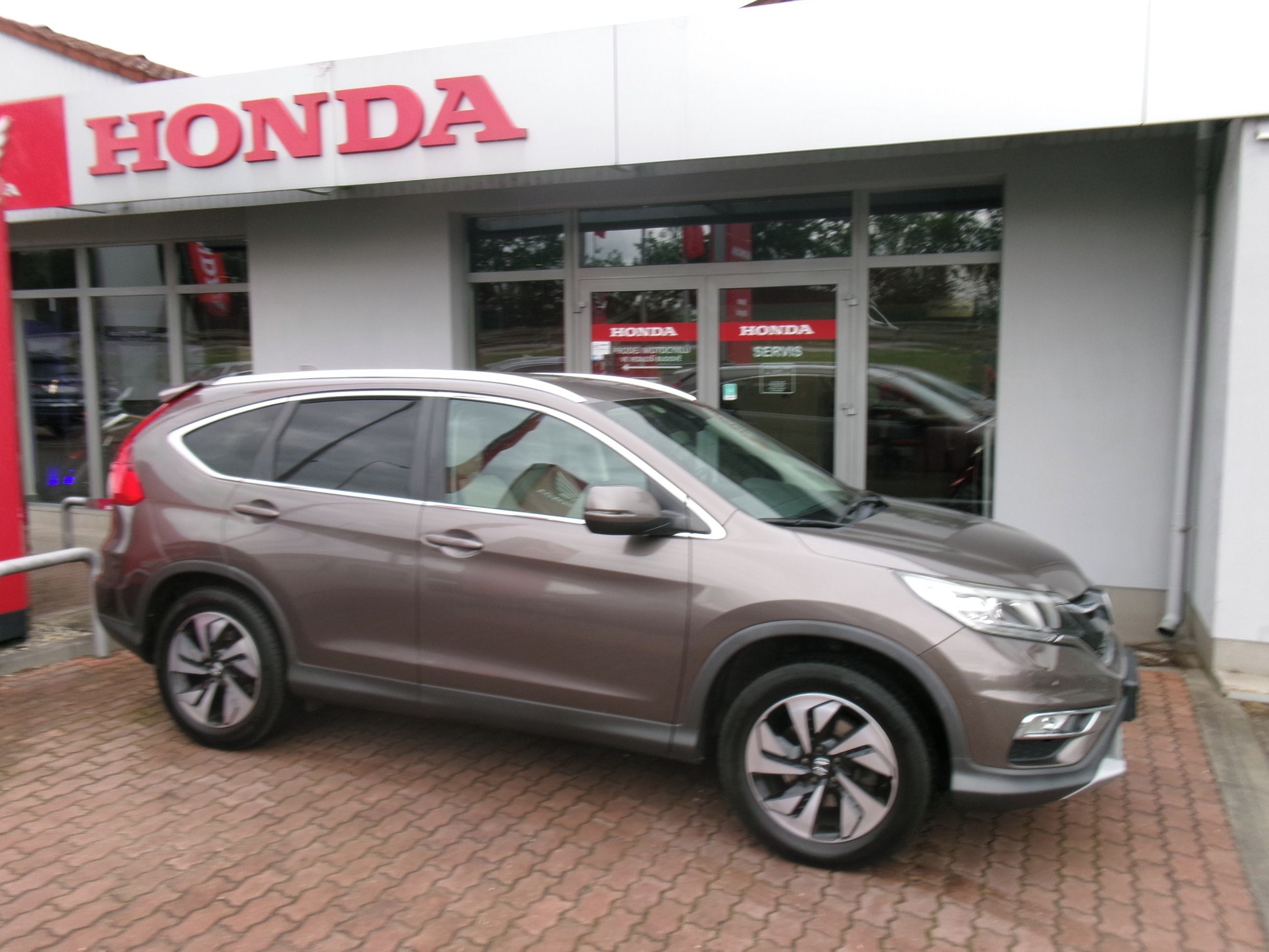 Honda CR-V, 1,6i-DTEC 4x4 9AT LIFESTYLE,ČR - fotka 4