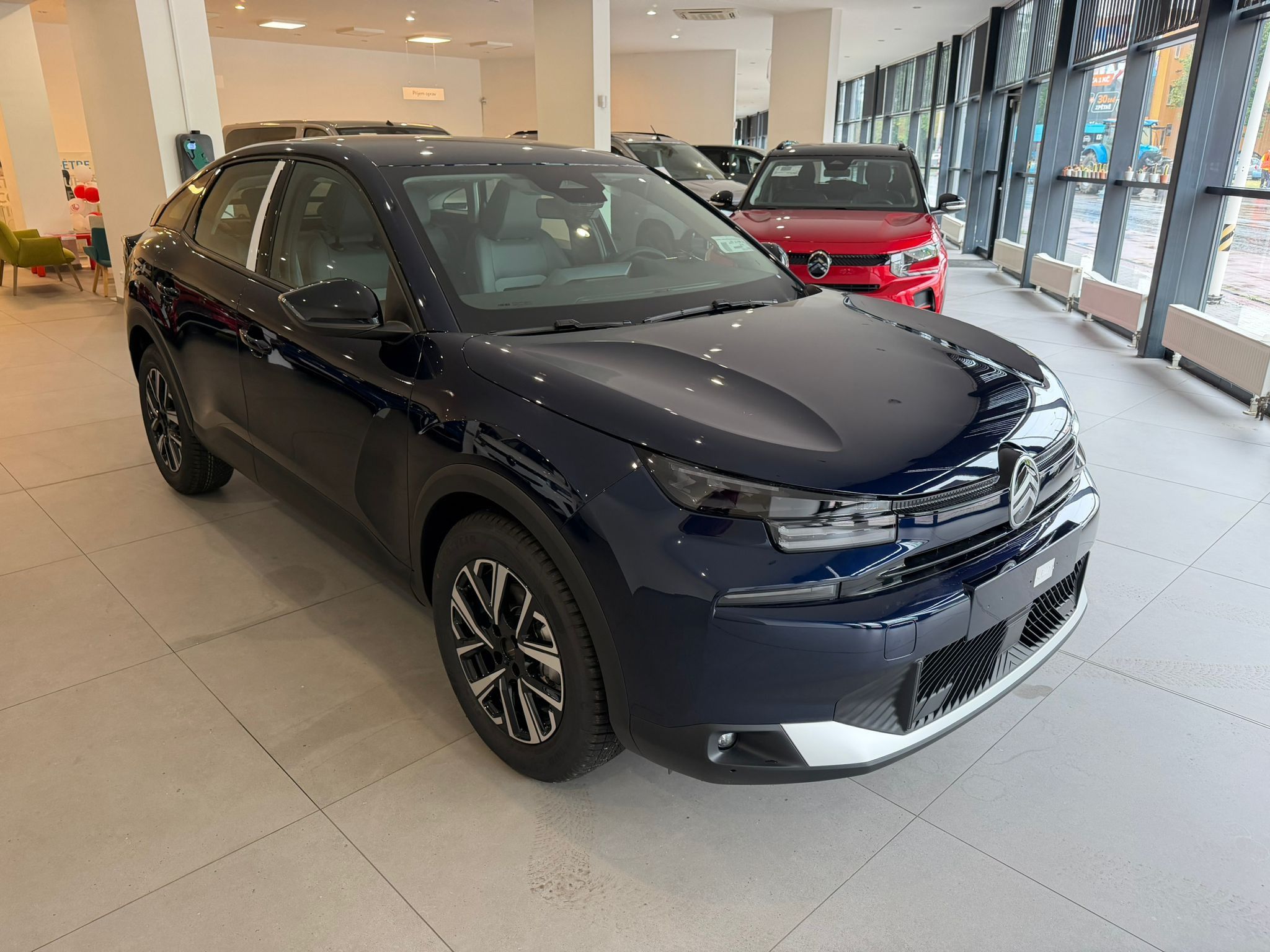 Citroën C4, PLUS Hybrid 145k Automatic - fotka 3