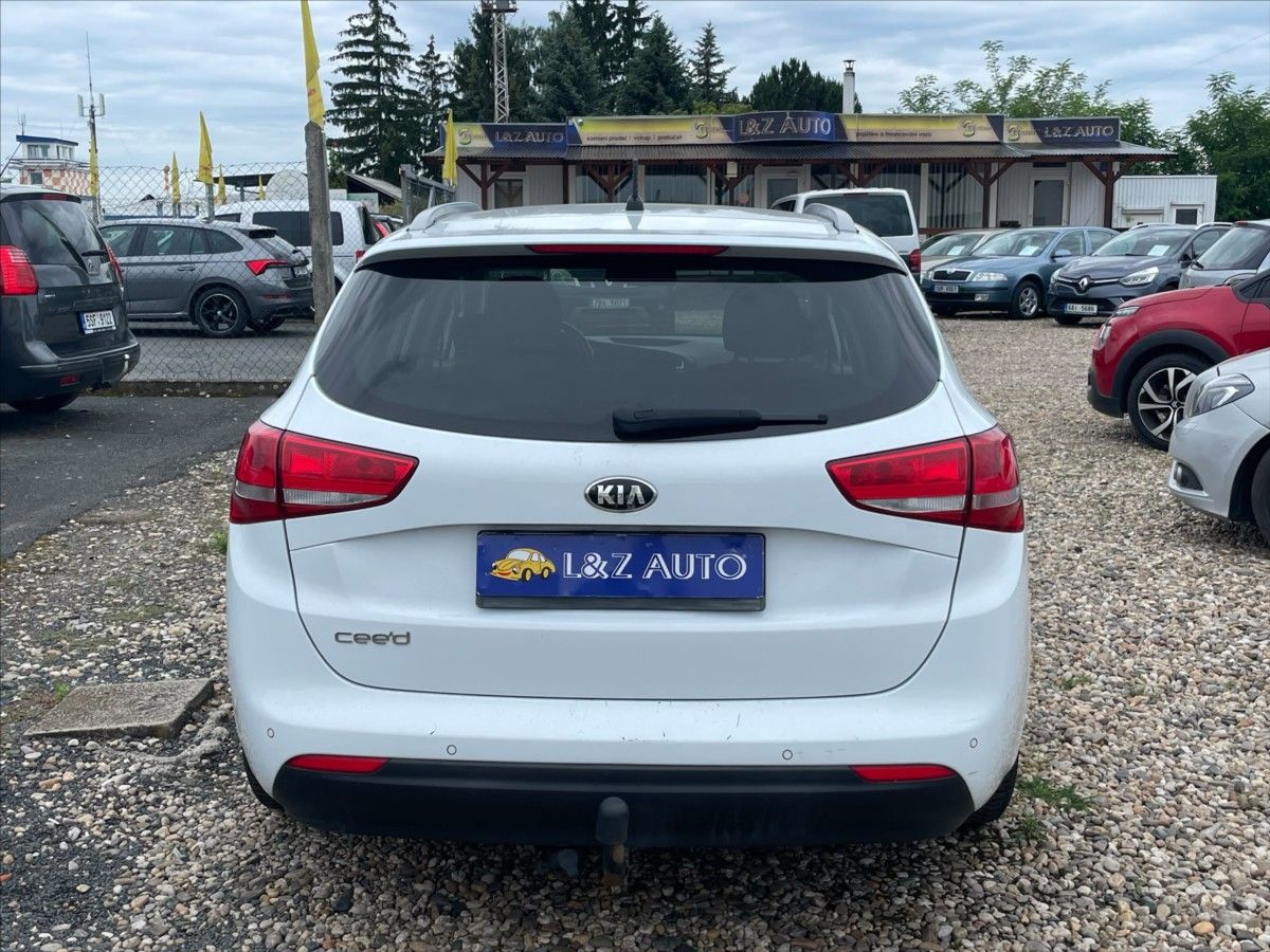 Kia Cee´d, 1,6 GDi - fotka 5