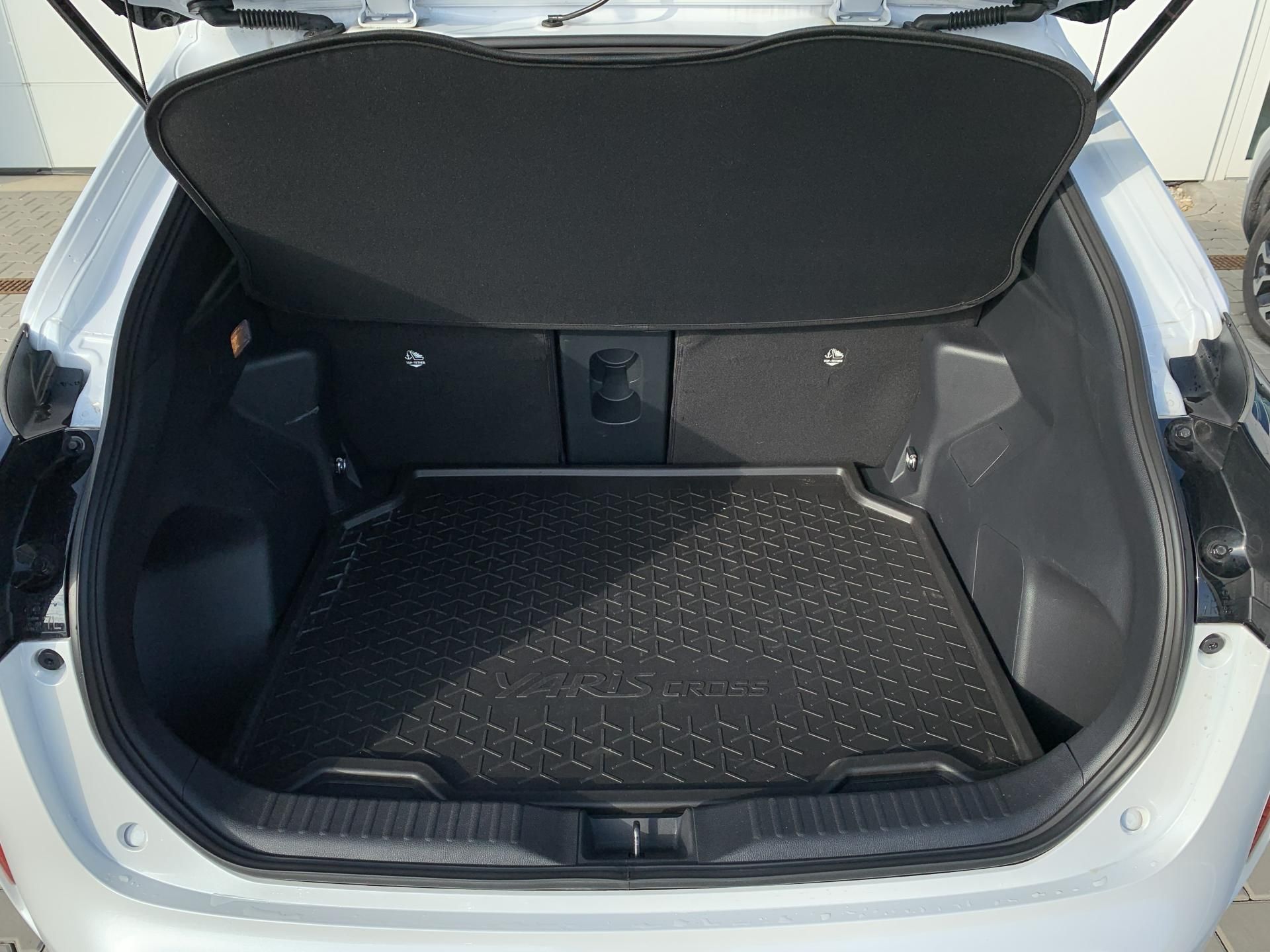 Toyota Yaris Cross, YARIS CROSS STYLE 1,5 HEV 96kW - fotka 5