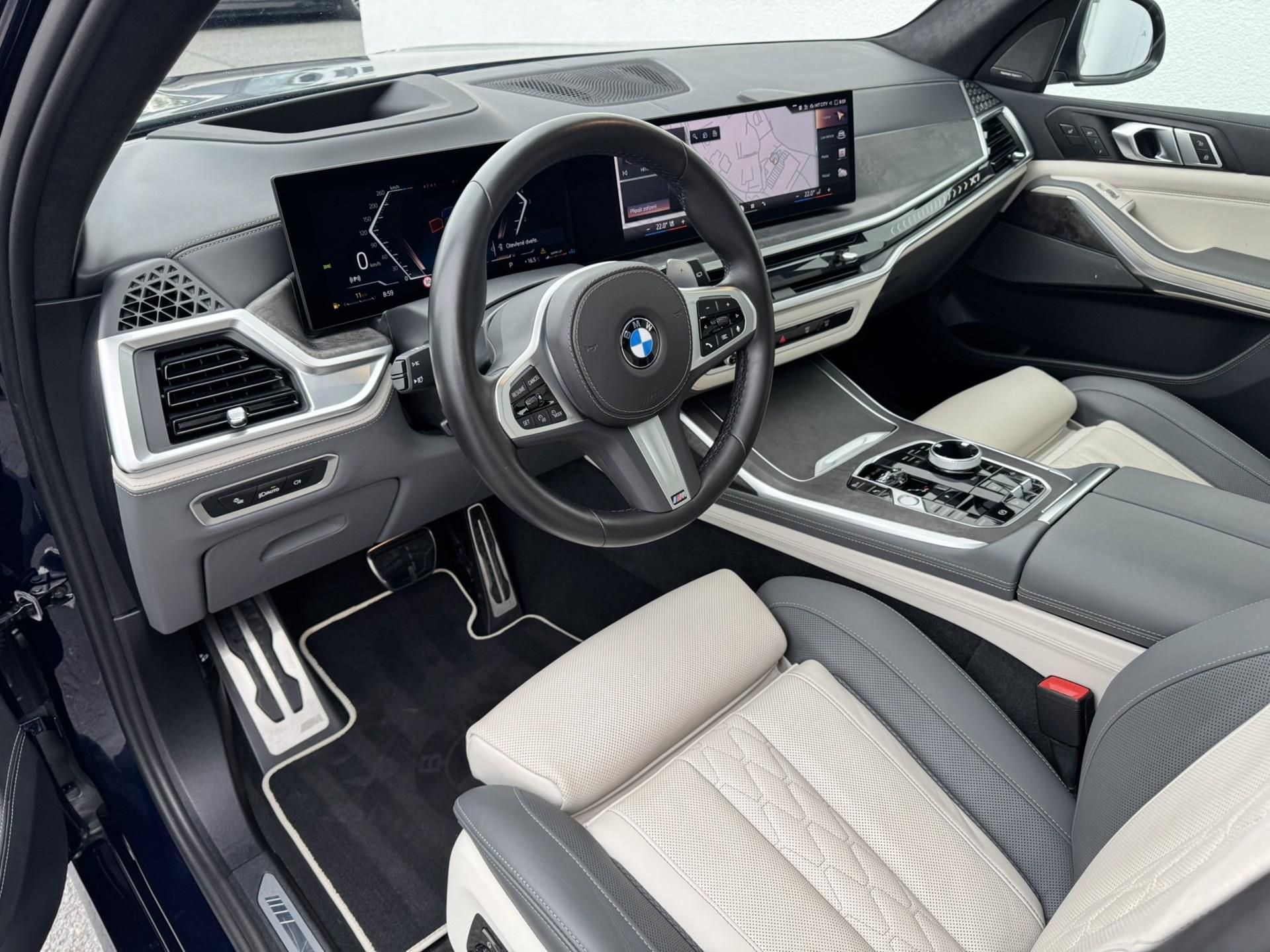 BMW X7, X7 xDrive40d Mpaket - fotka 5
