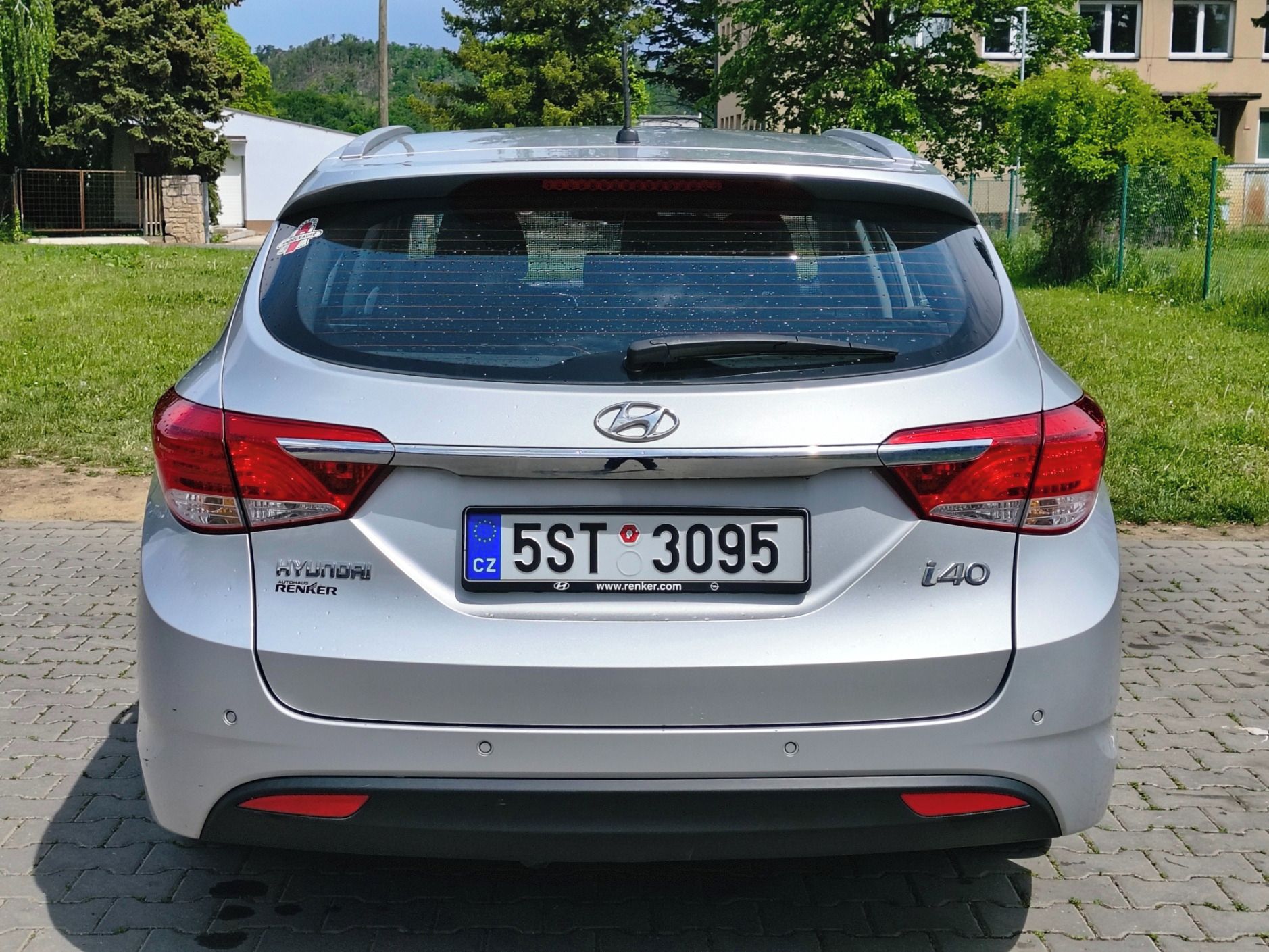Hyundai i40, 1.6 GDI 99kW, navi+hf, tažné z - fotka 6