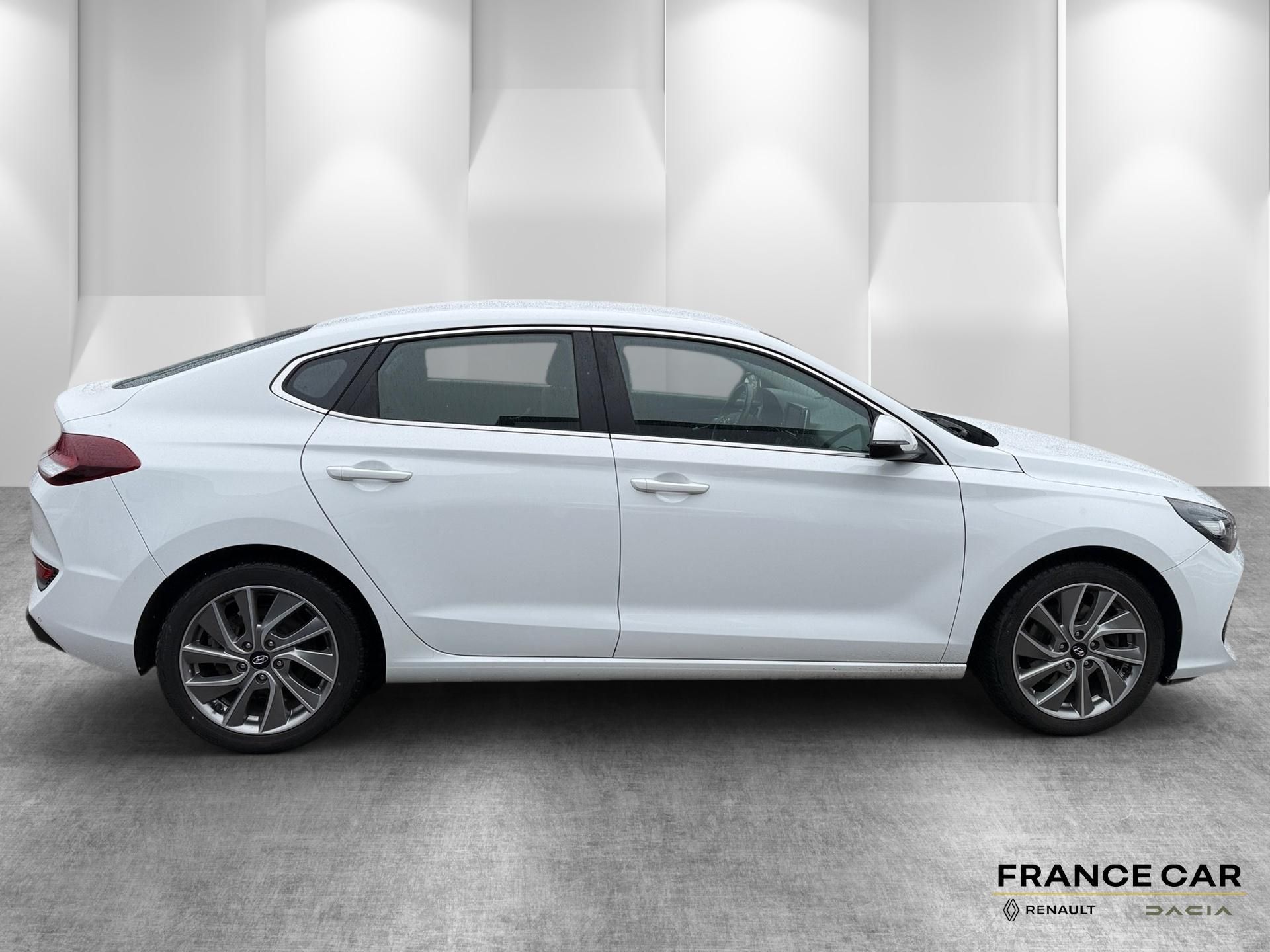 Hyundai i30, 1,4 T-GDi 103 kW DCT STYLE - fotka 4