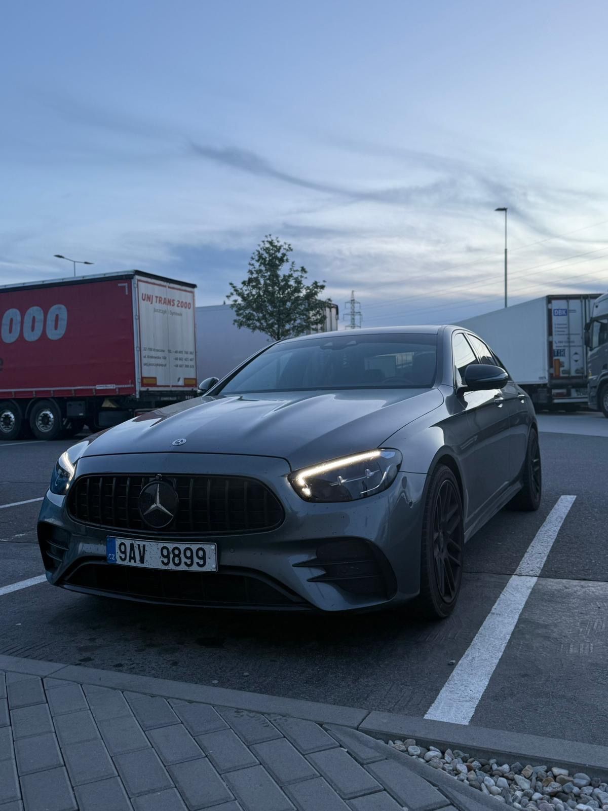 Mercedes-Benz Třídy E, AMG NIGHT PAKET PANAMERICAN GT - fotka 4
