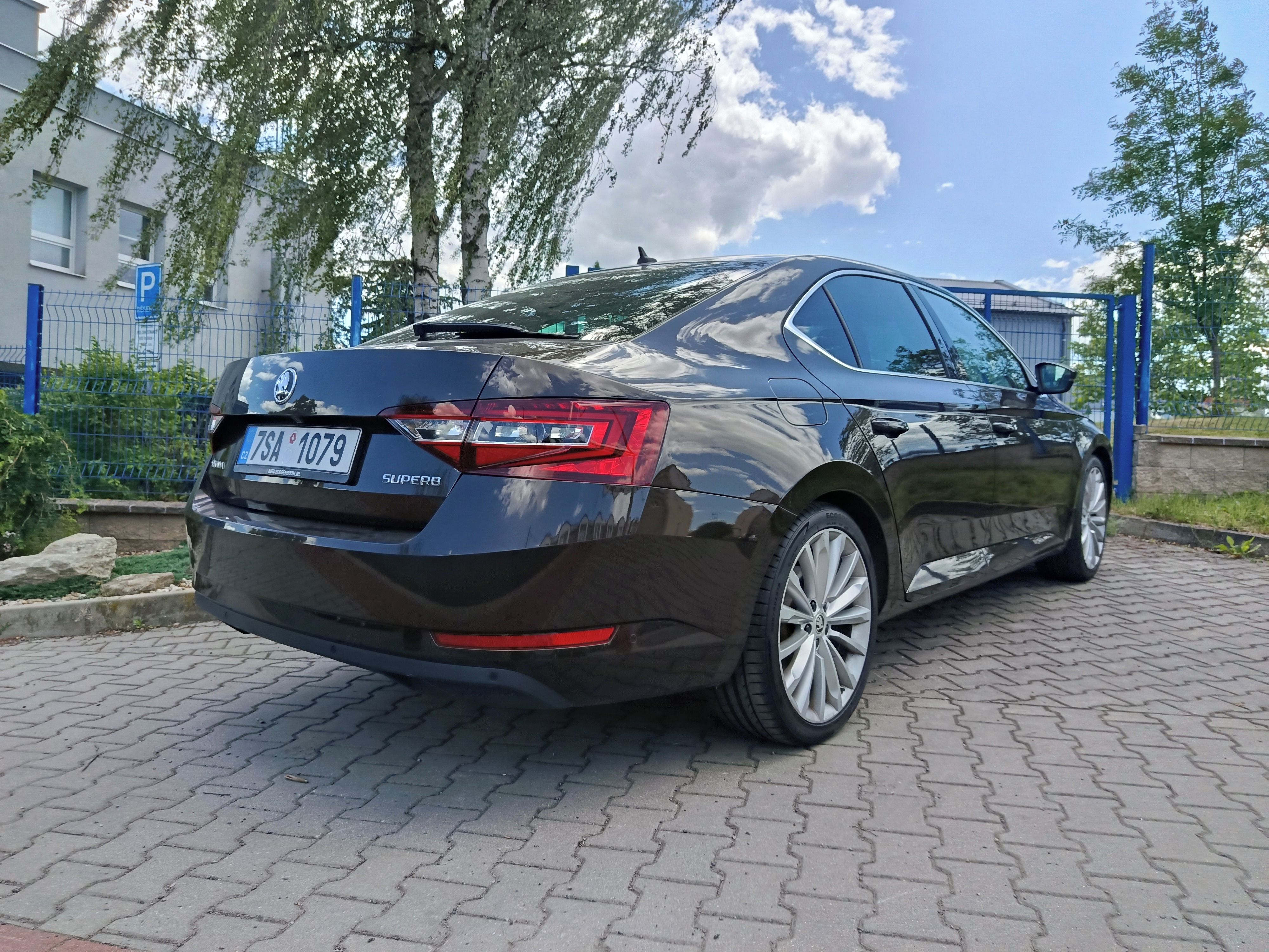 Škoda Superb, 1.4 TSi DSG benzín automat - fotka 6