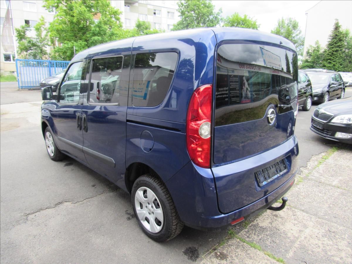 Opel Combo, 1,6 CDTi 77kW - fotka 4