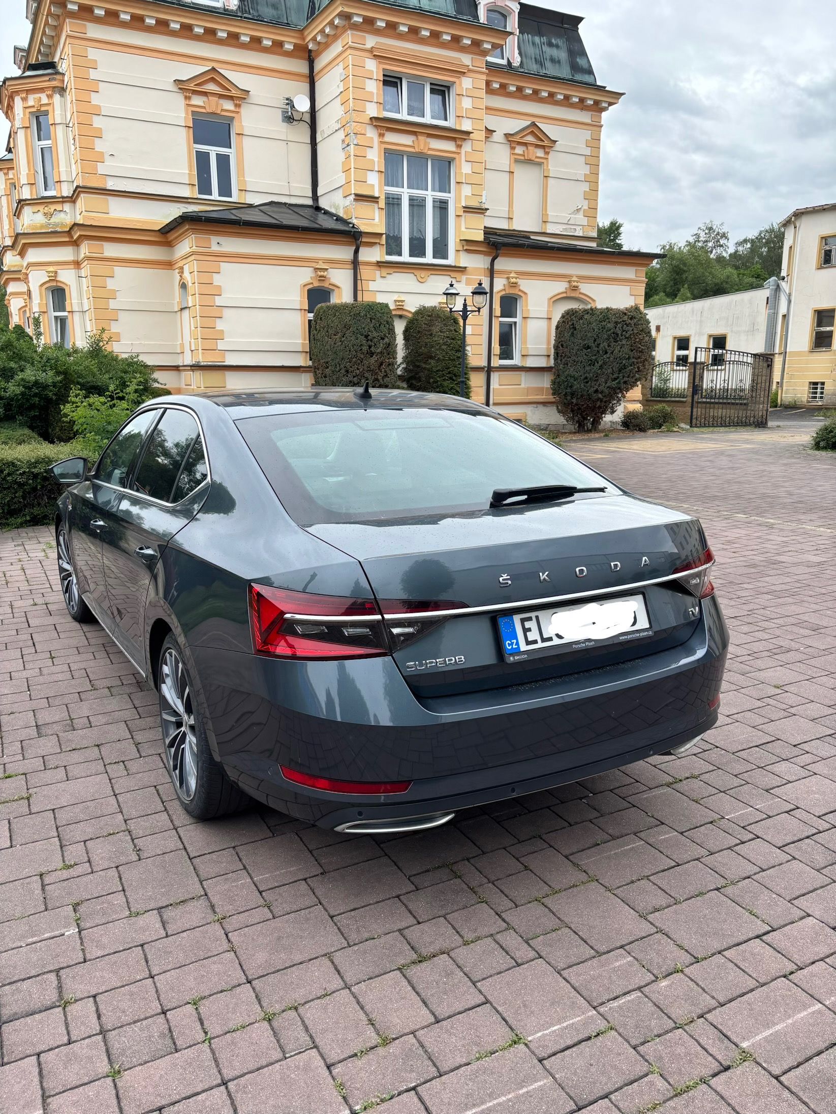Škoda Superb - fotka 2