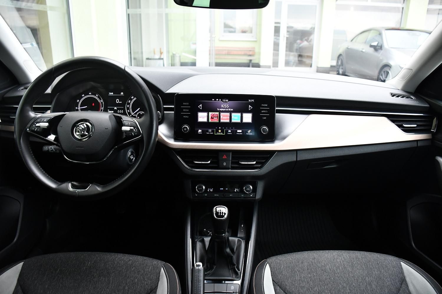 Škoda Scala, 1.0TSi 81kW STYLE - fotka 5