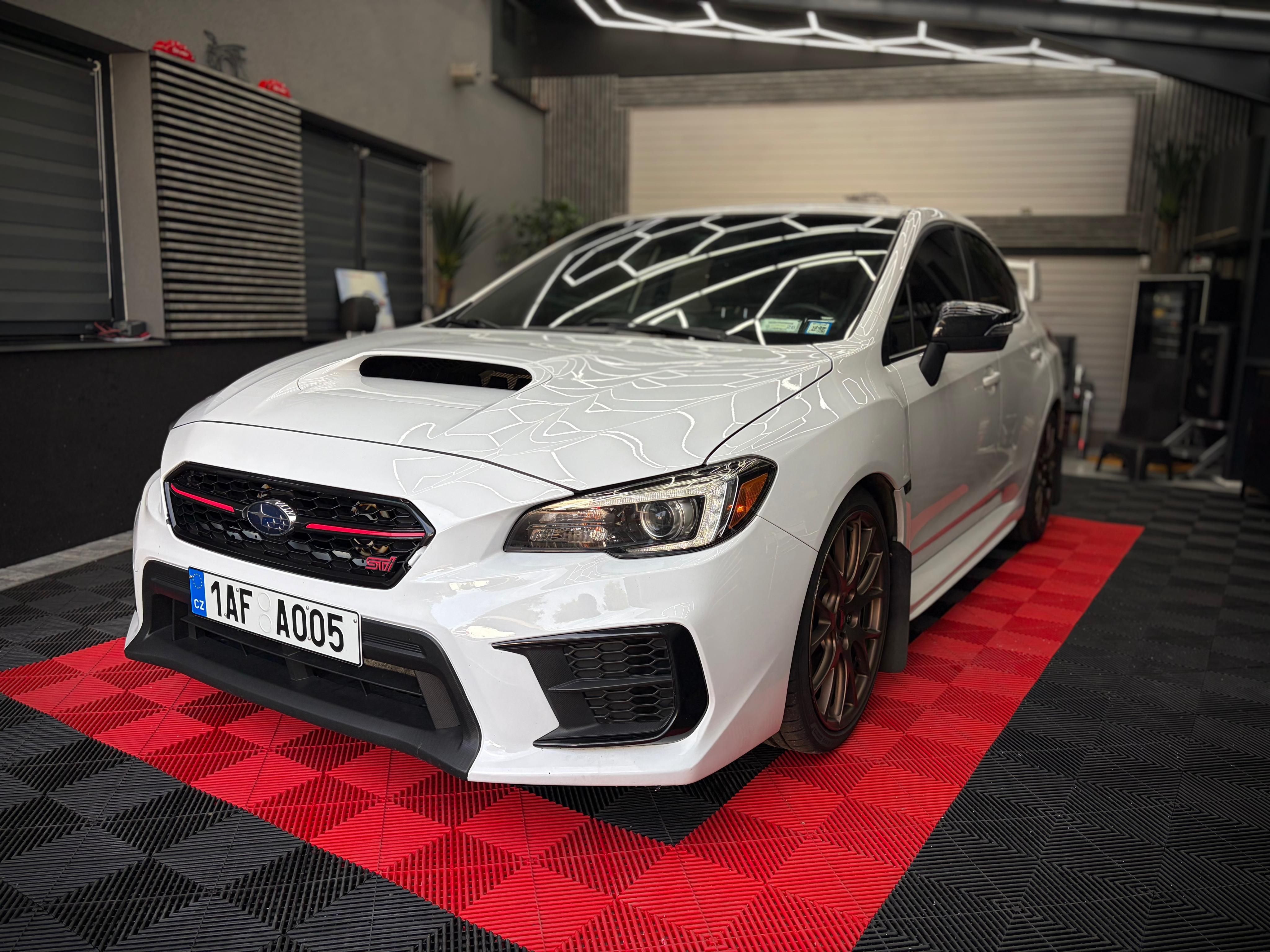 Subaru WRX STI, White Edition - fotka 2