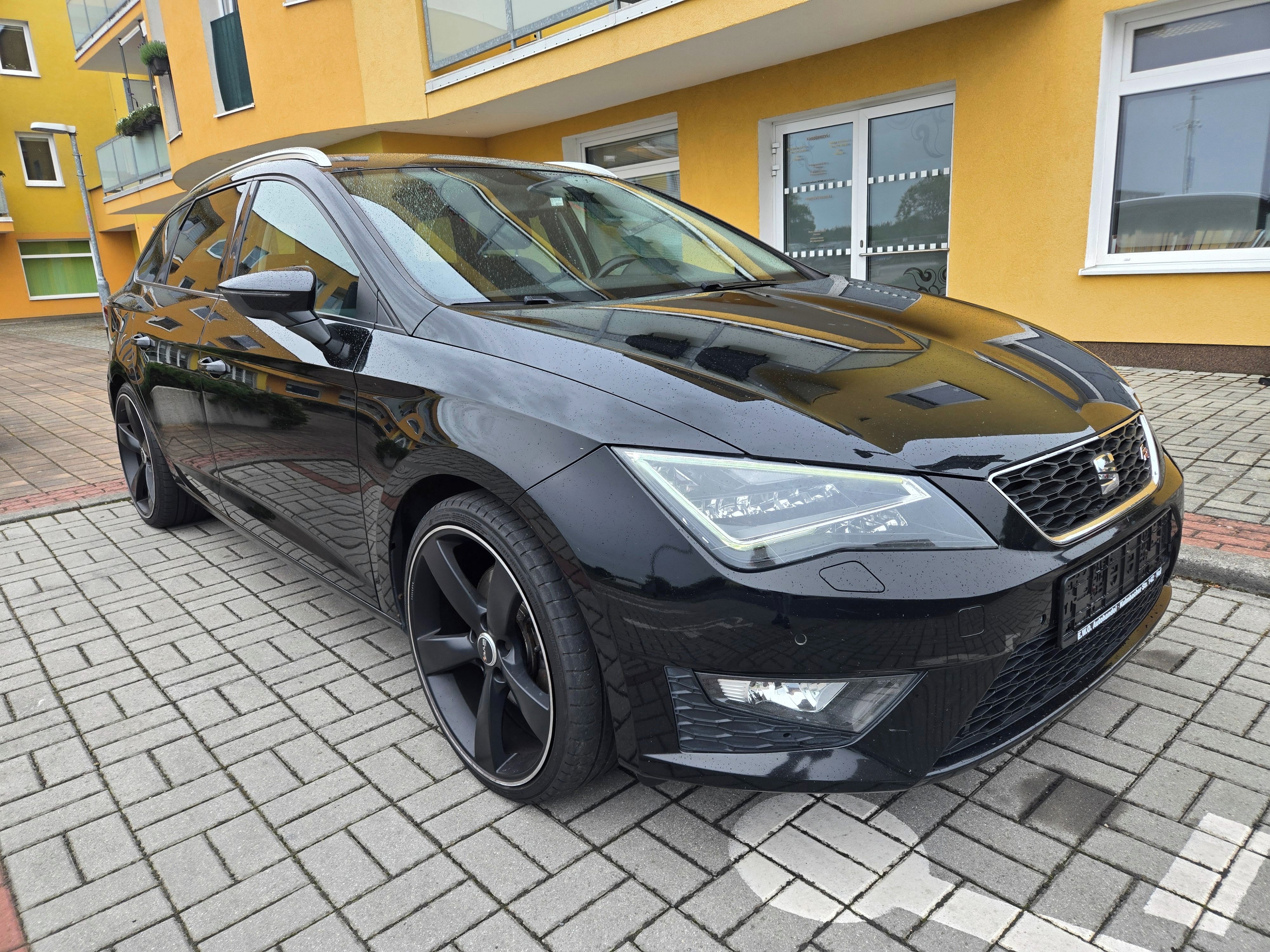 Seat Leon, 2,0TDi 135kW ST-FR - fotka 3
