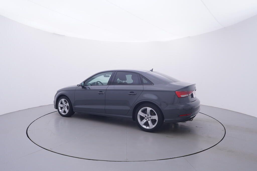 Audi A3, 1.6 TDI 85 kW - fotka 3