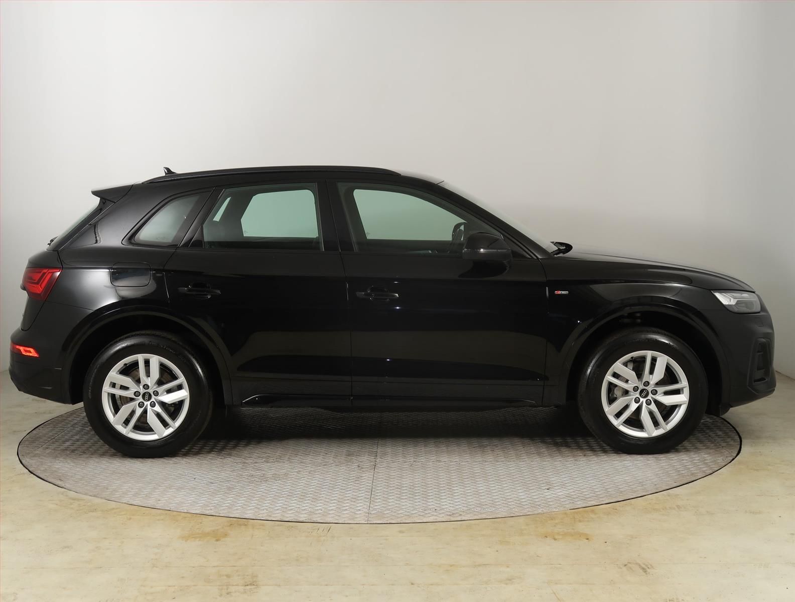 Audi Q5, 40 TDI - fotka 5