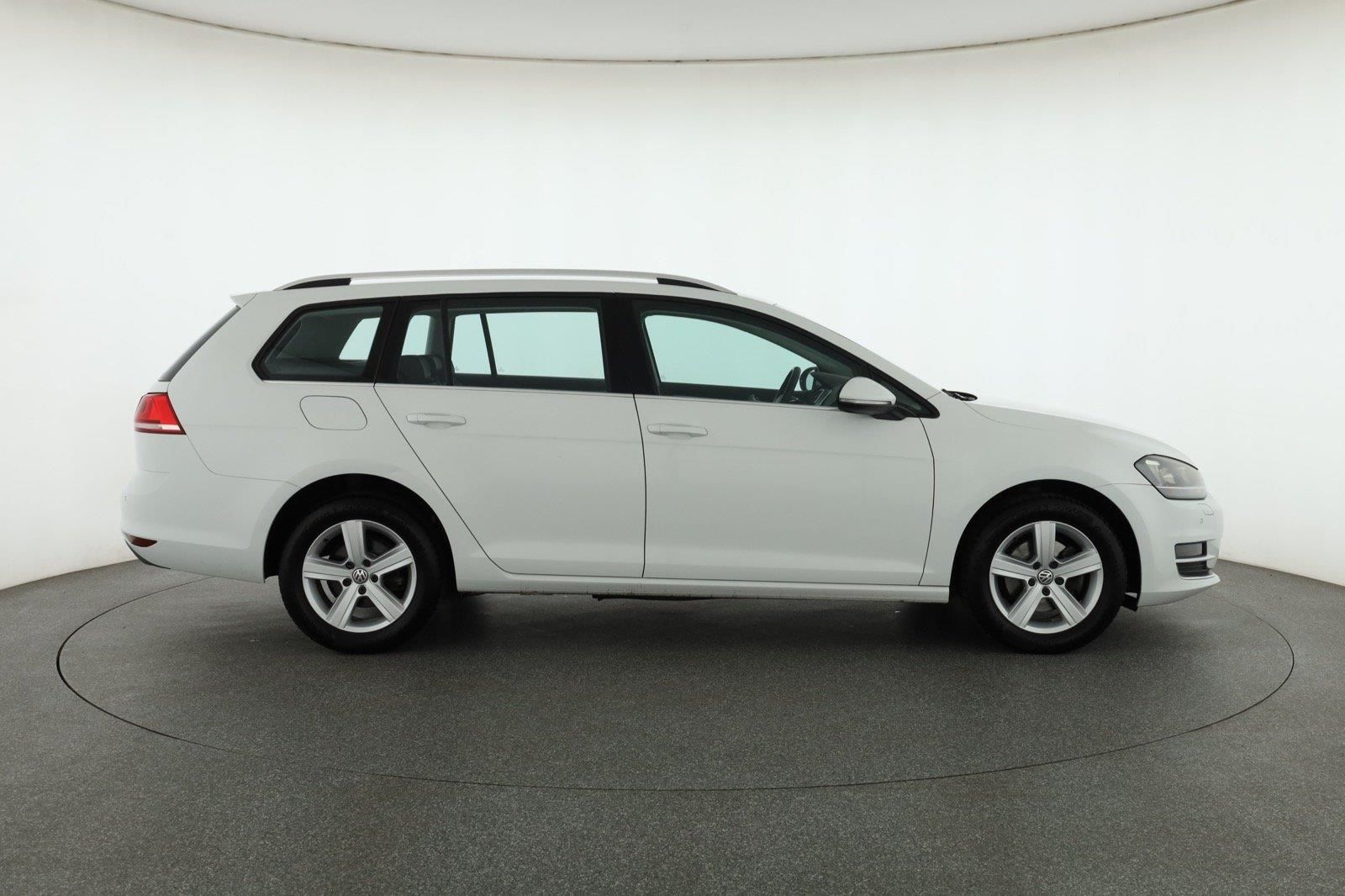 Volkswagen Golf, 1.4 TSI, Highline, ČR,1.maj - fotka 6