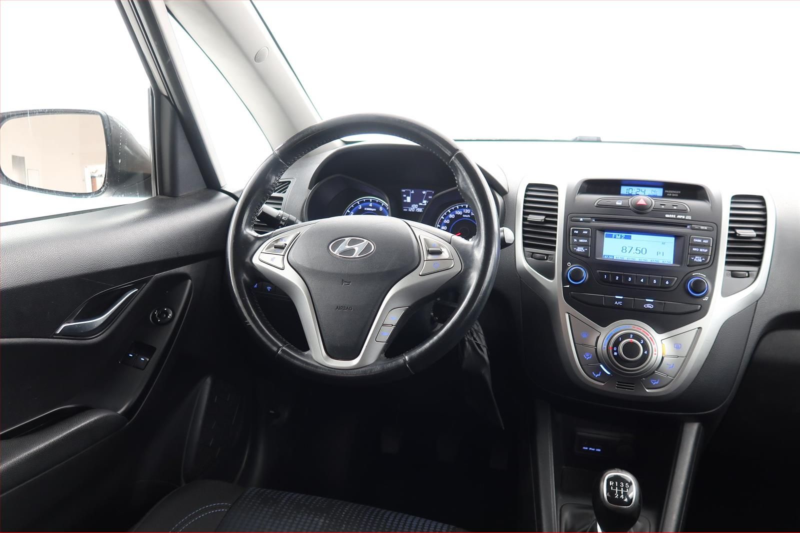 Hyundai ix20, 1.4 CVVT, Serv.kniha - fotka 4
